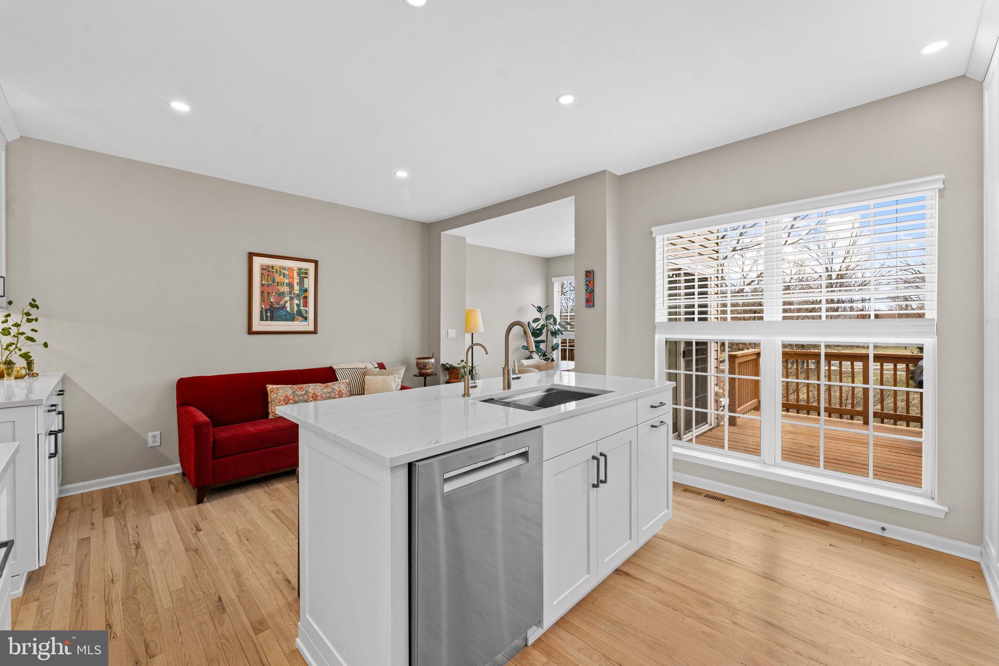 LONGFORD CROSSING - Residential