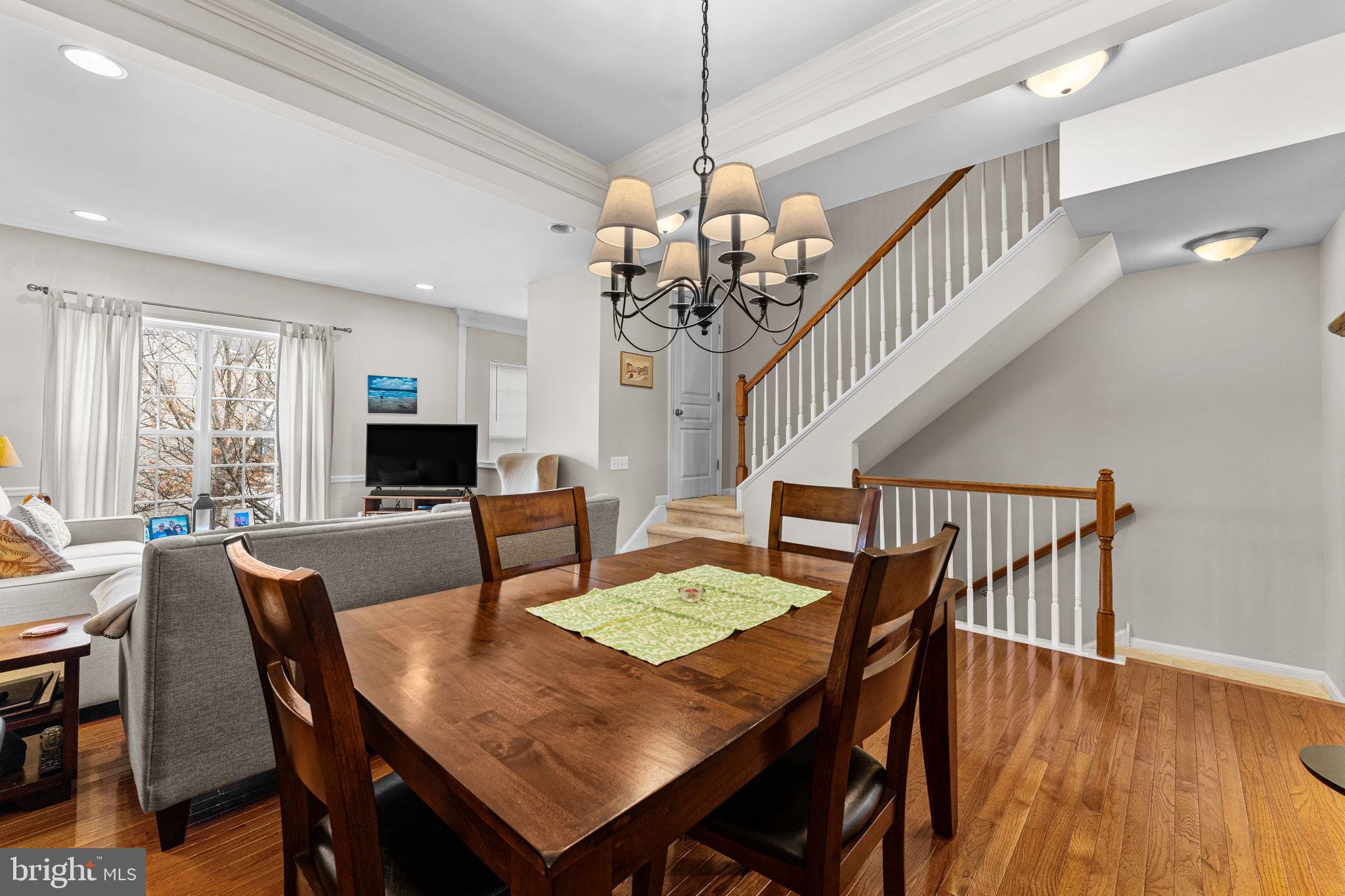 LONGFORD CROSSING - Residential