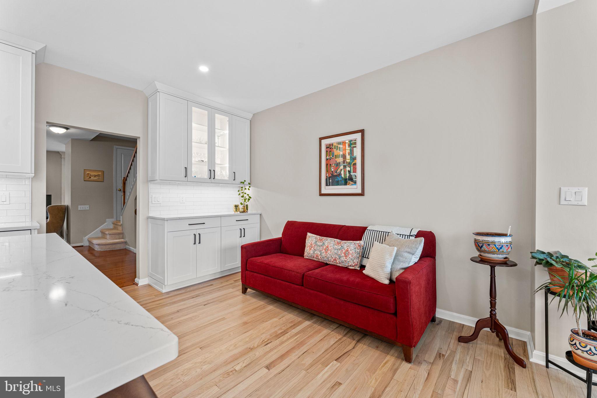 LONGFORD CROSSING - Residential