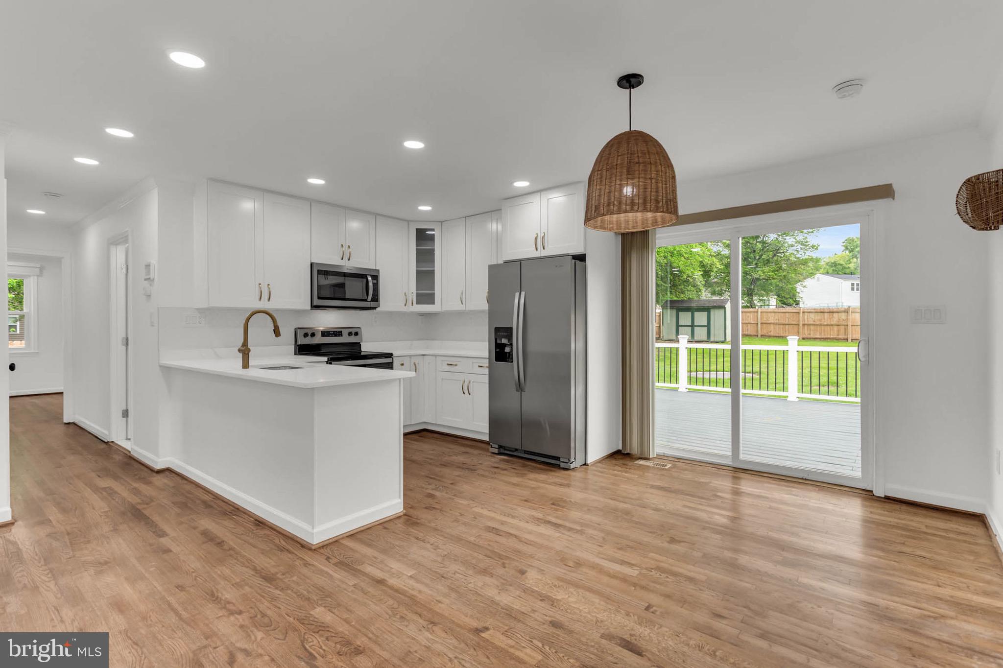 WINDBROOK - Residential Lease