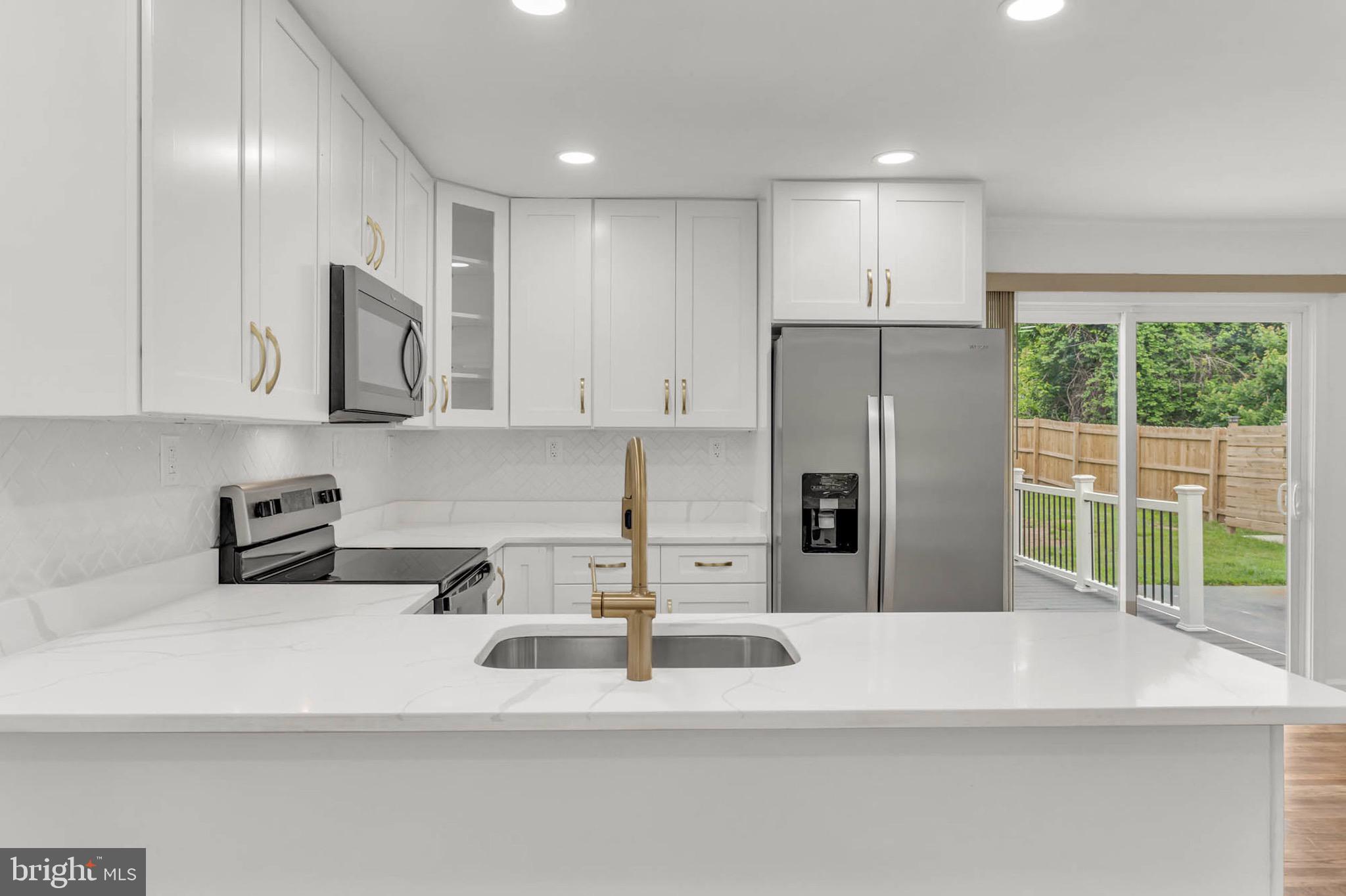 WINDBROOK - Residential Lease