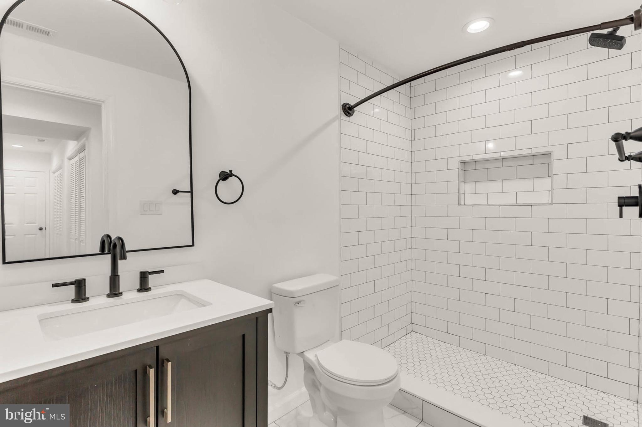 WINDBROOK - Residential Lease