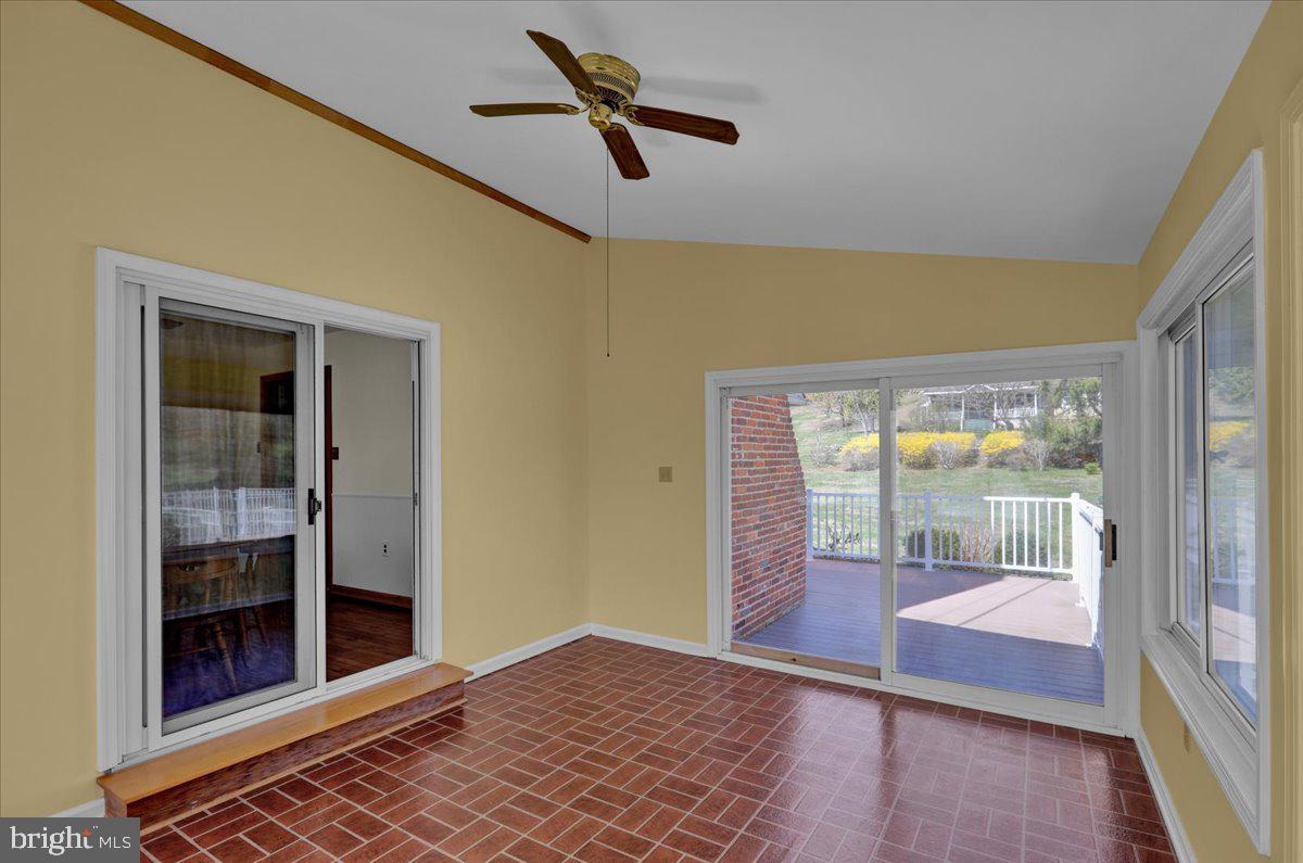 DONOMORE FARMS - Residential