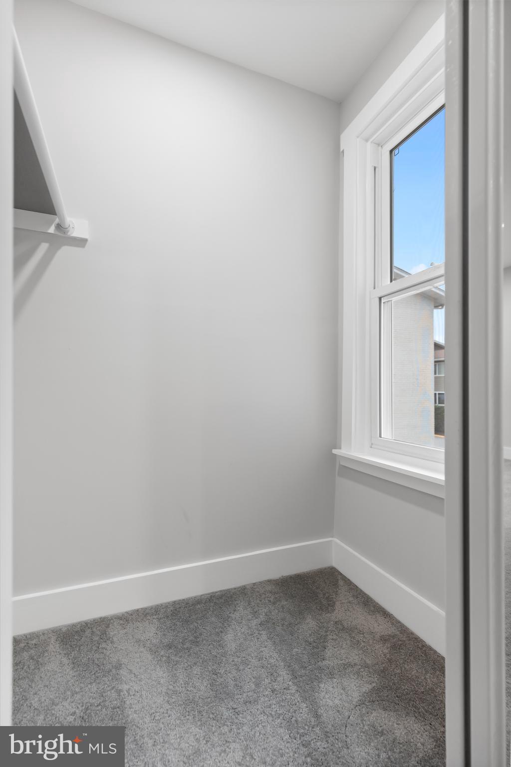 LAUREL - Residential