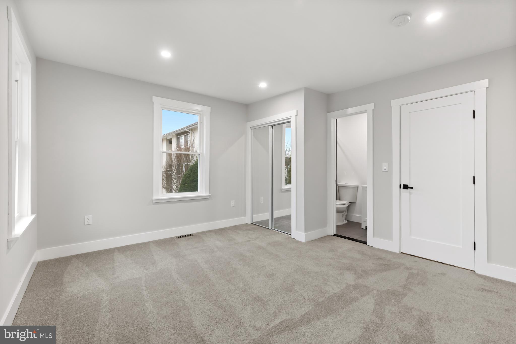 LAUREL - Residential