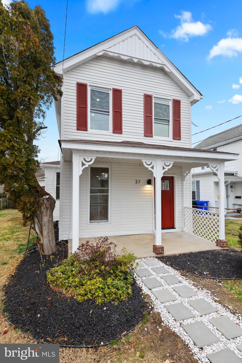 LAUREL - Residential