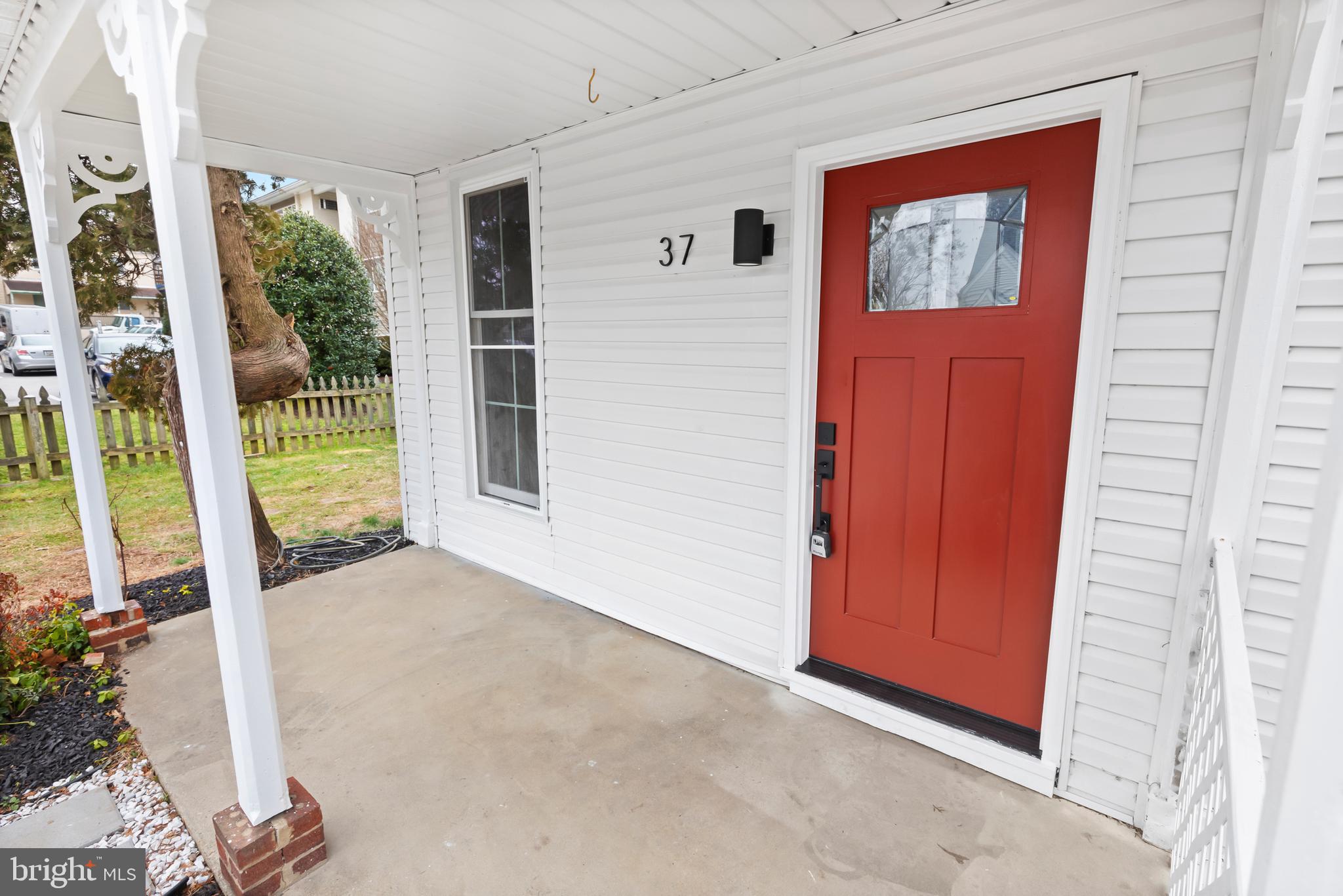 LAUREL - Residential