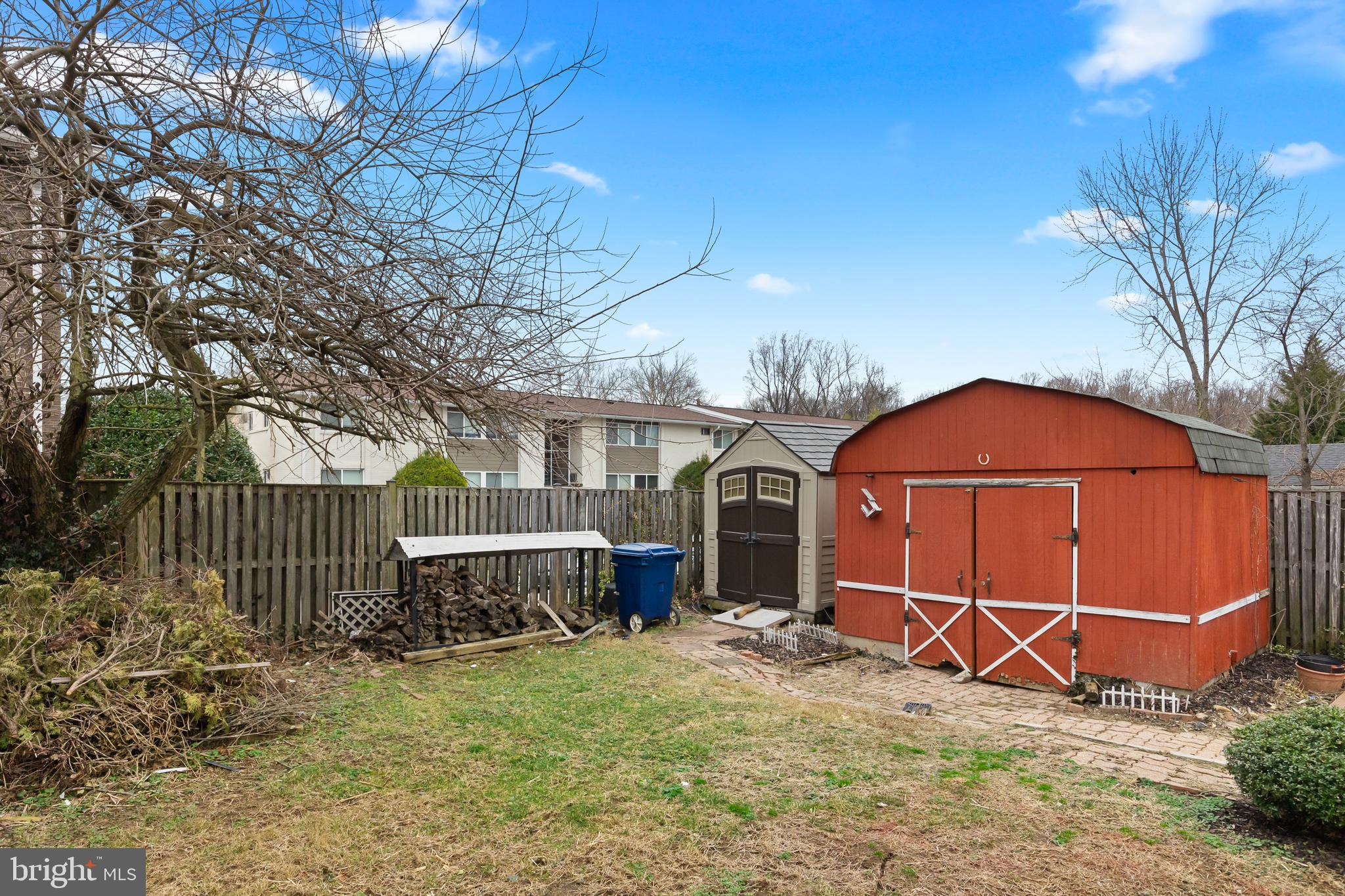 LAUREL - Residential