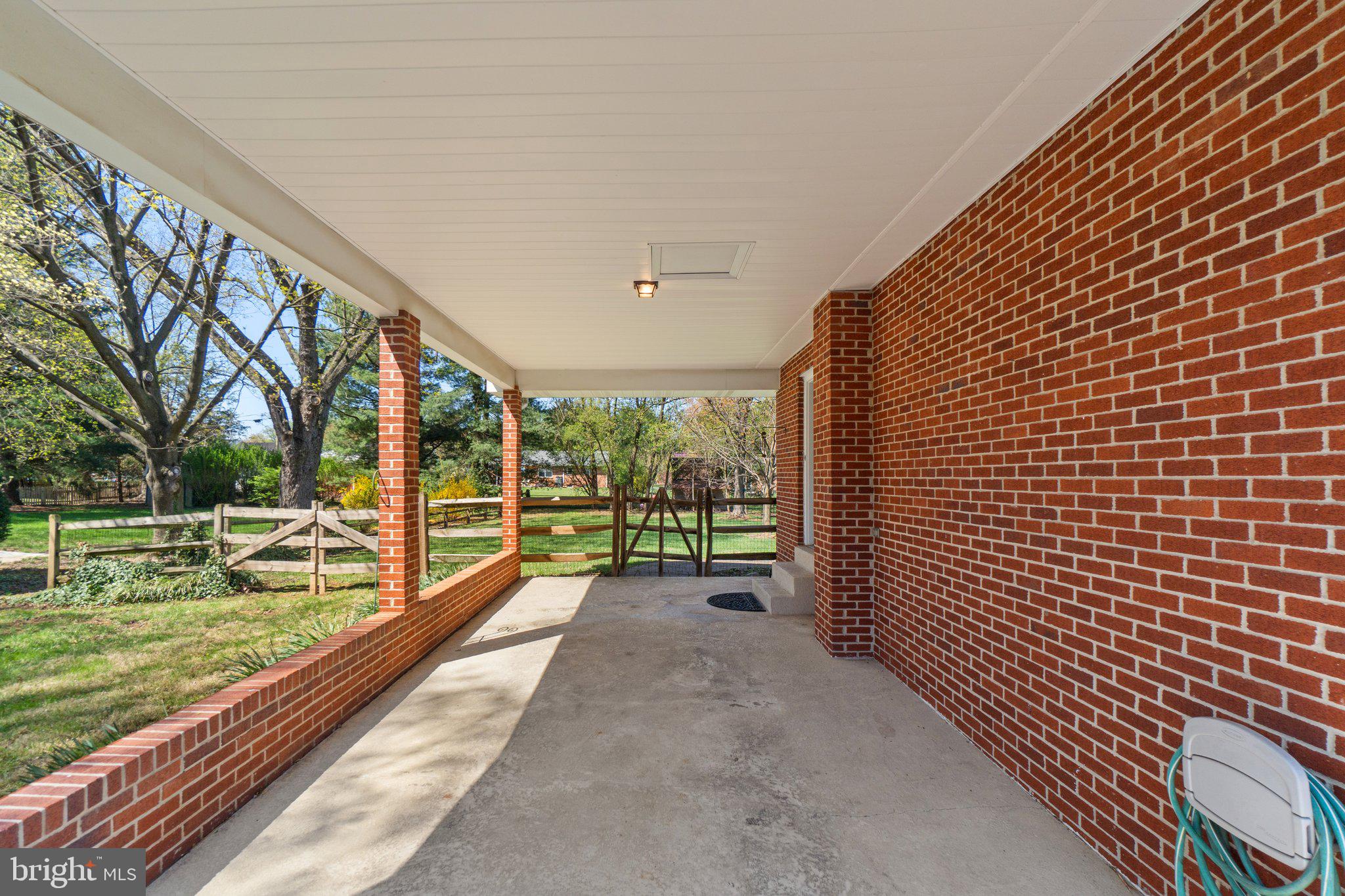 CLOVER HILL - Residential