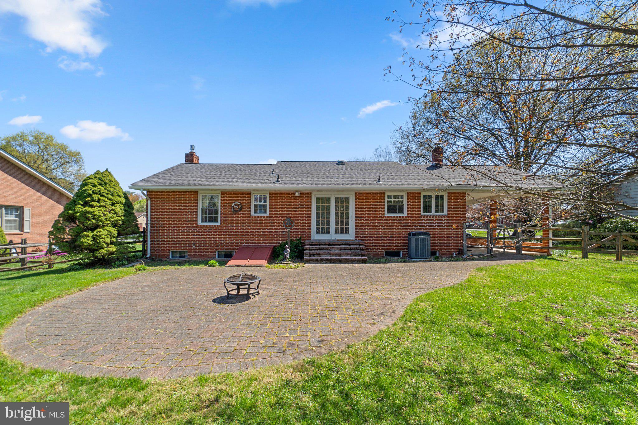 CLOVER HILL - Residential