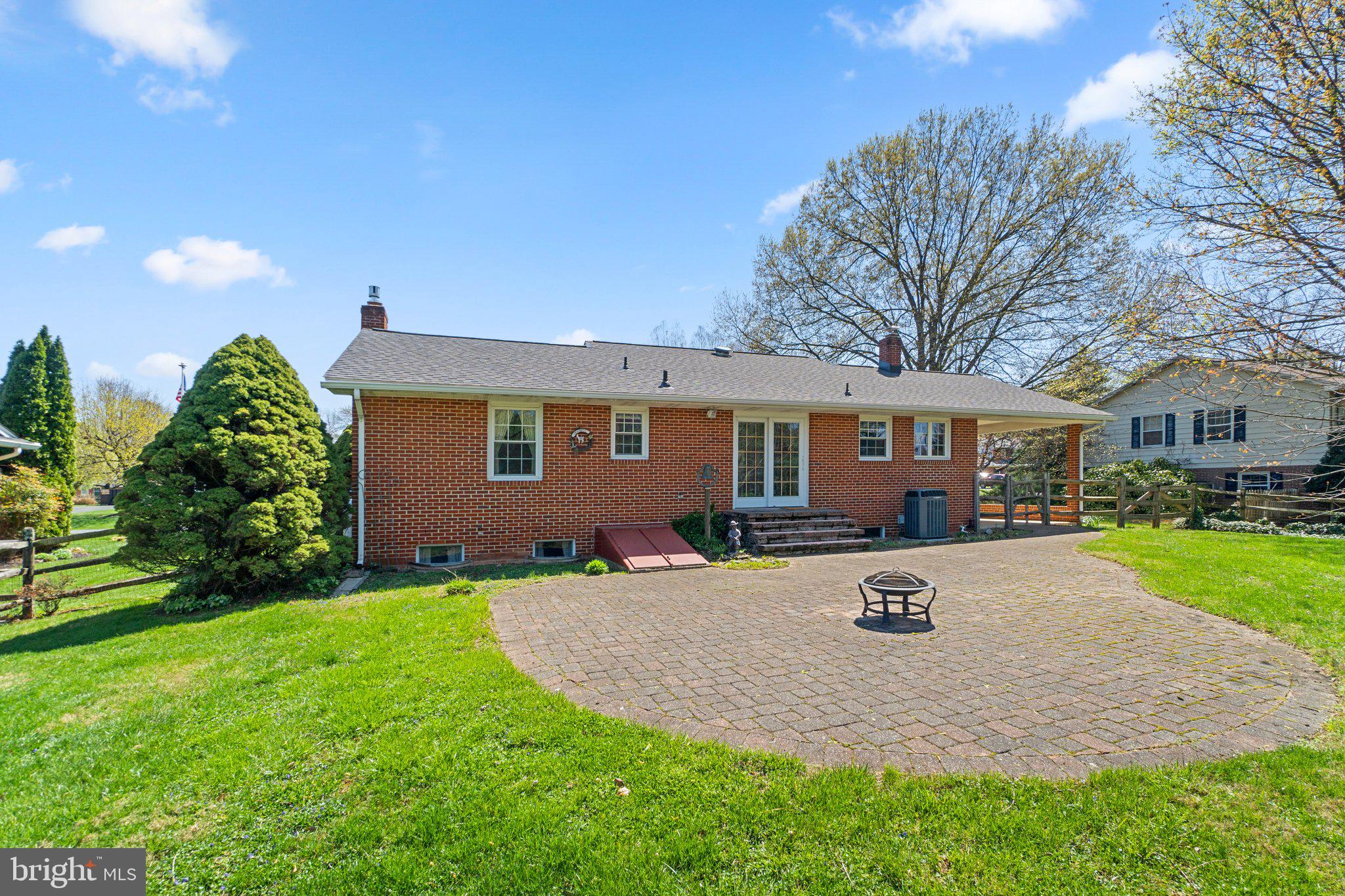 CLOVER HILL - Residential