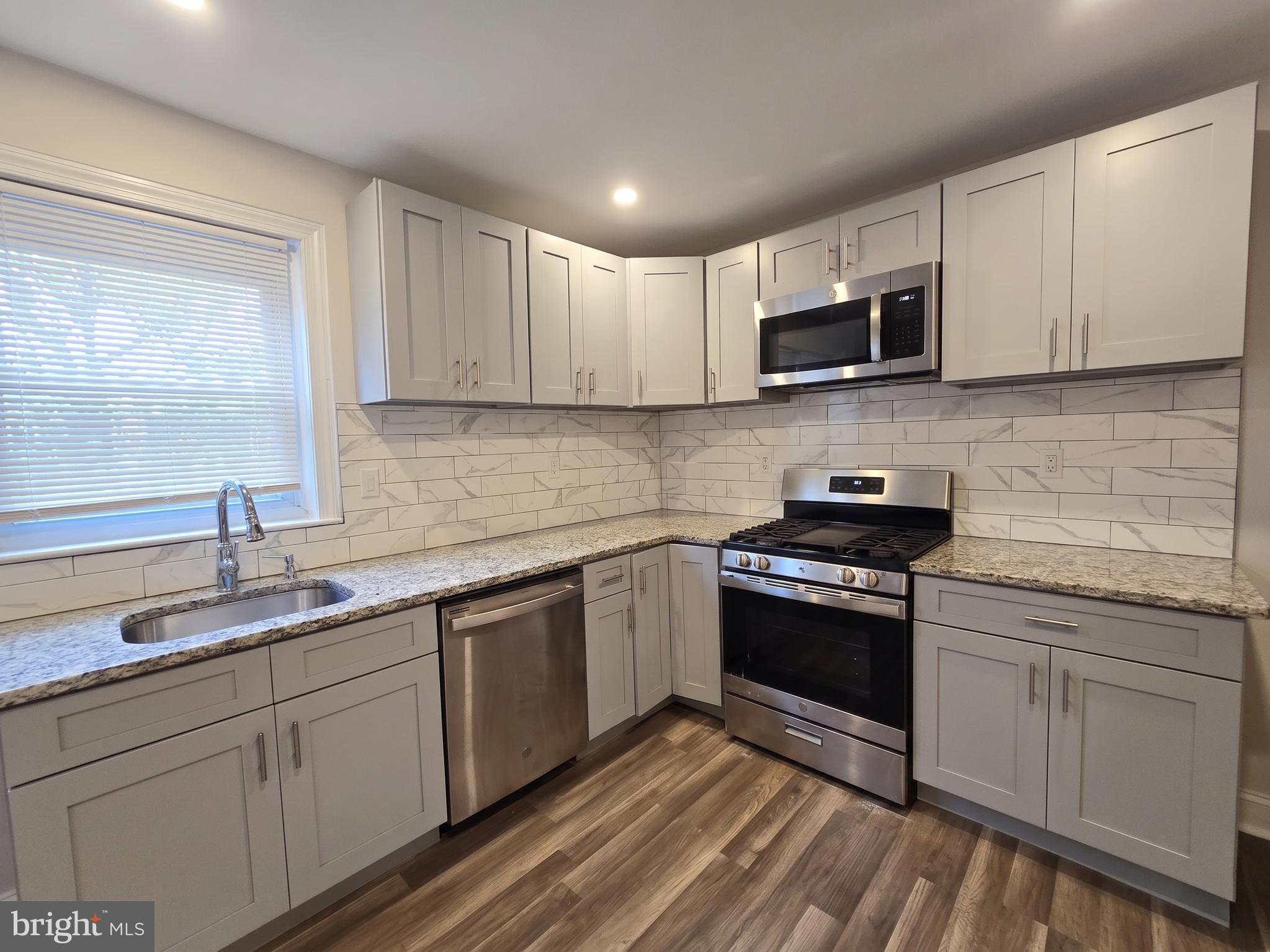 COLLINGDALE - Residential