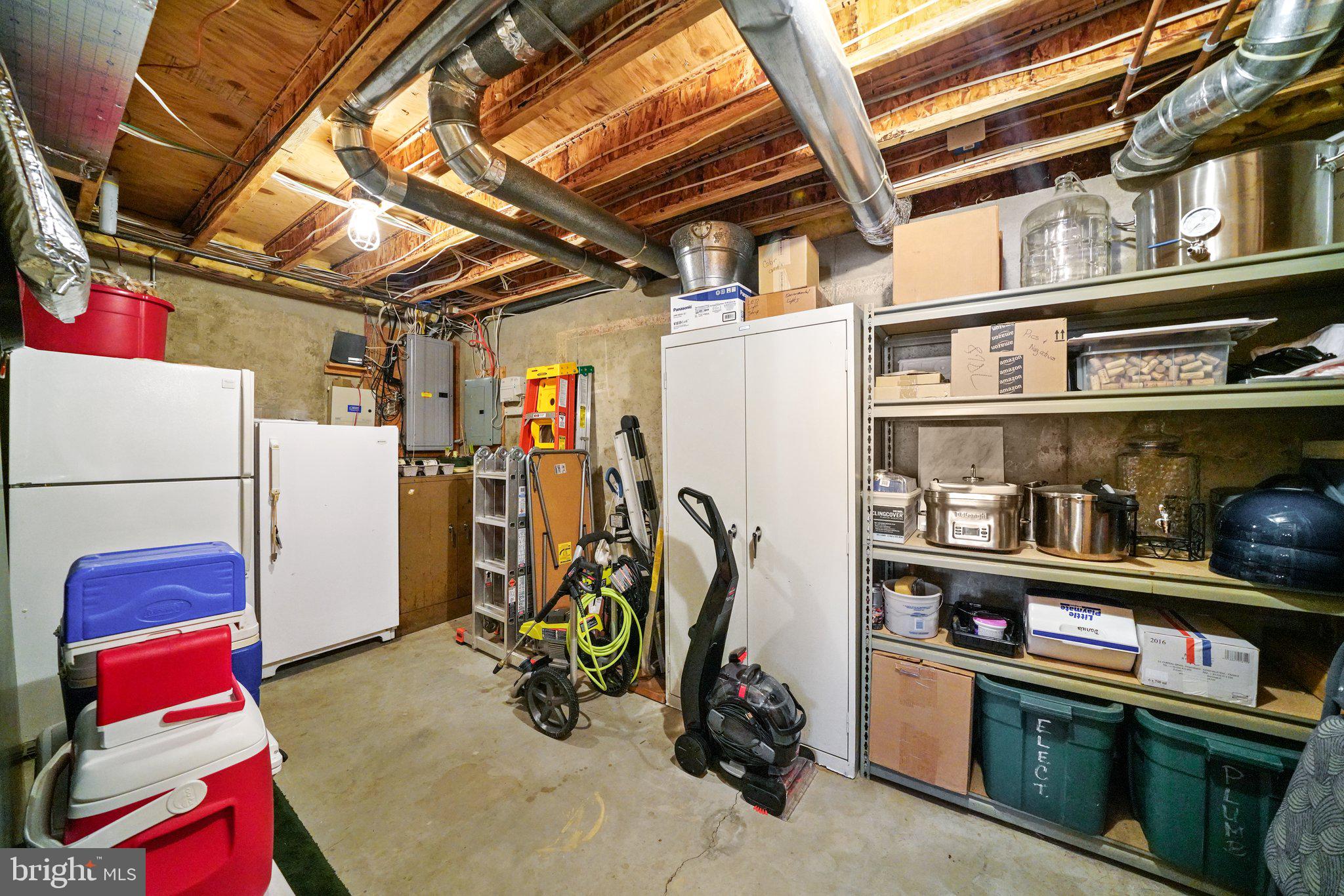 ROSSMORE - Residential