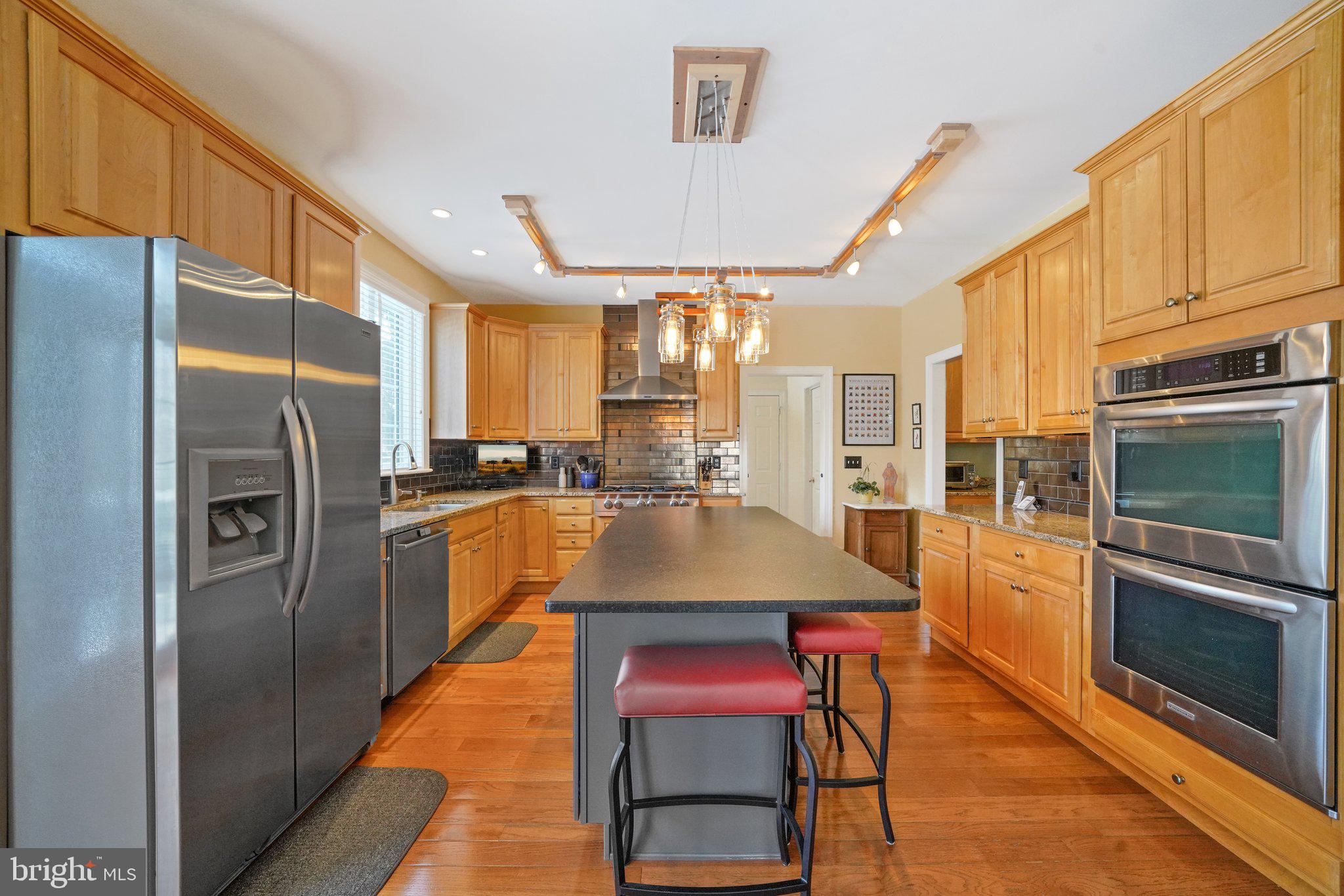 ROSSMORE - Residential