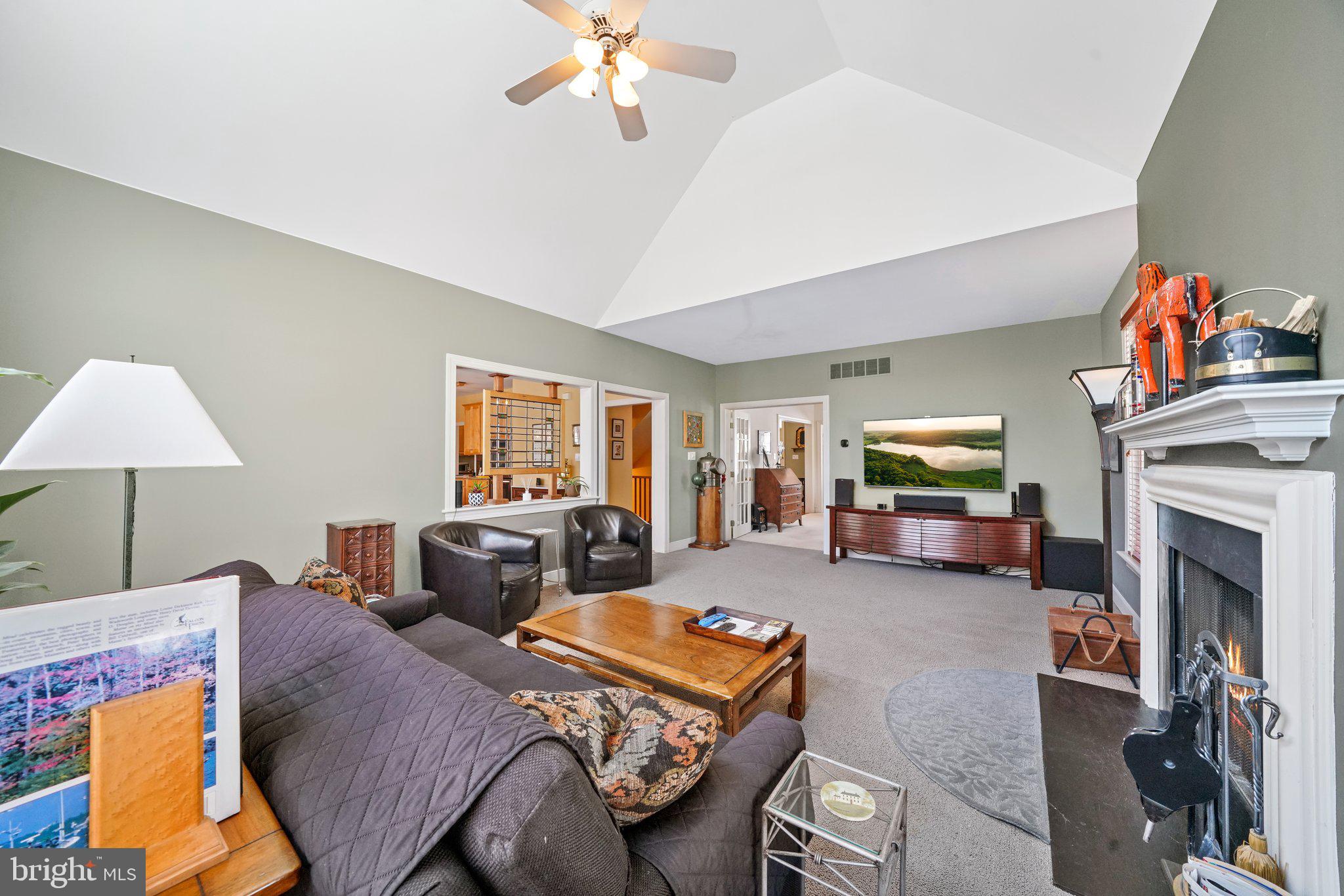 ROSSMORE - Residential