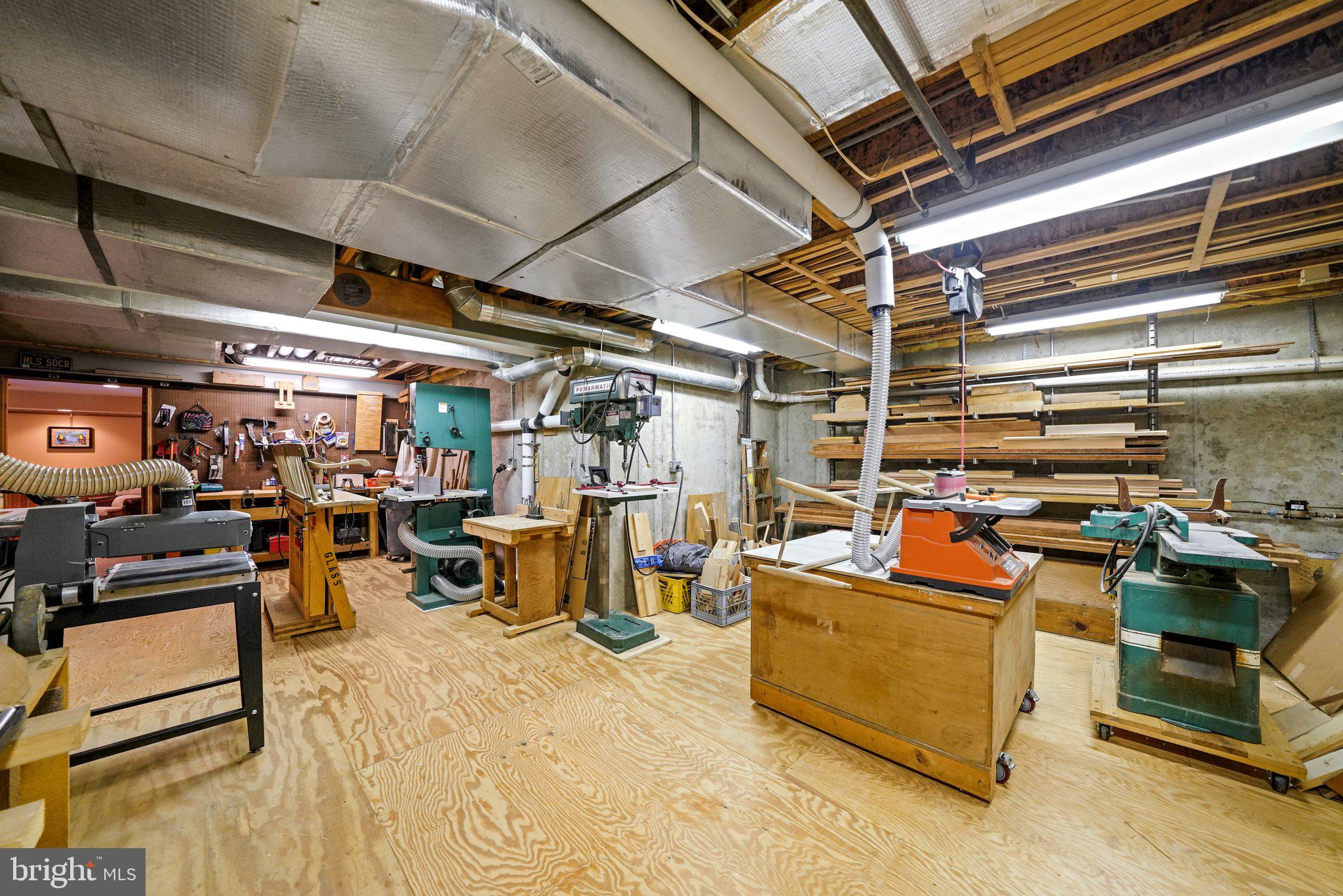 ROSSMORE - Residential