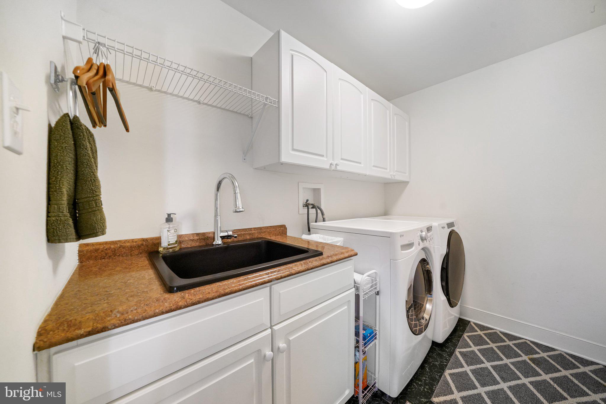 ROSSMORE - Residential