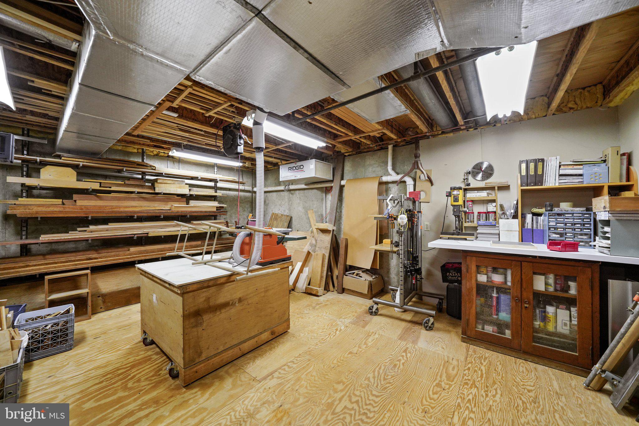 ROSSMORE - Residential