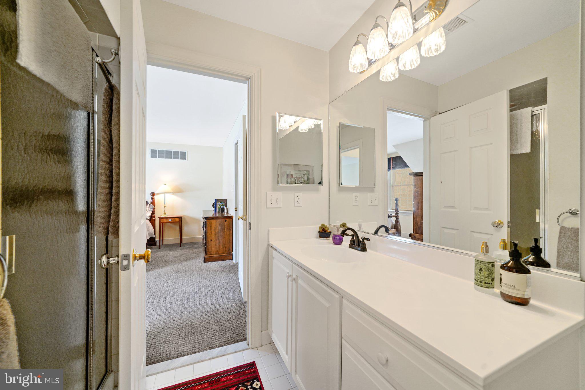 ROSSMORE - Residential