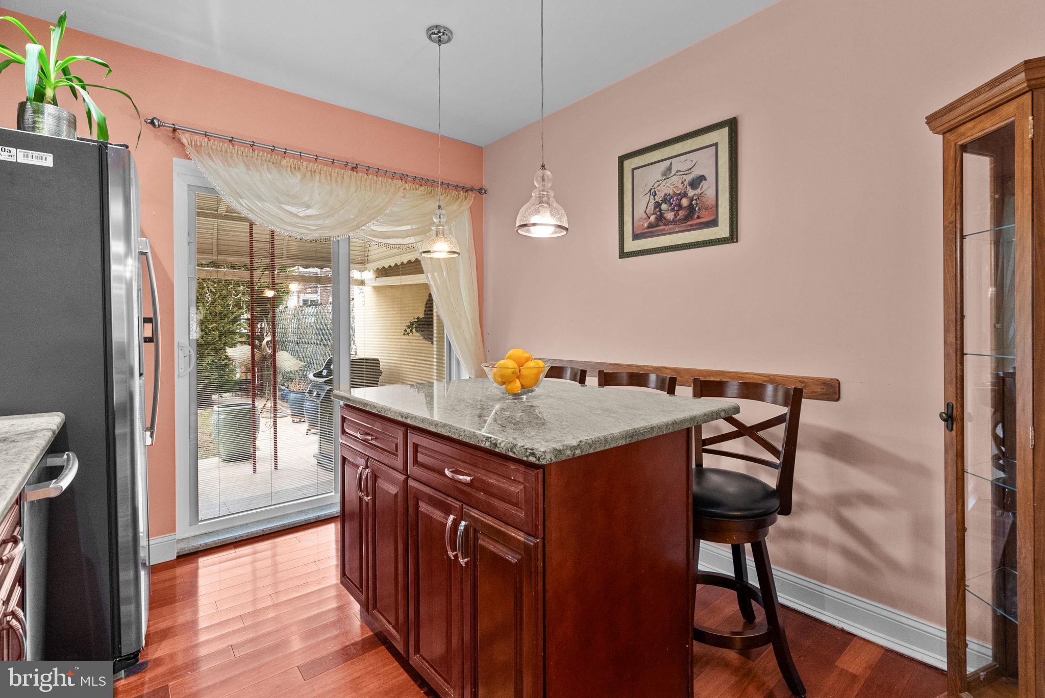 PORT RICHMOND - Residential