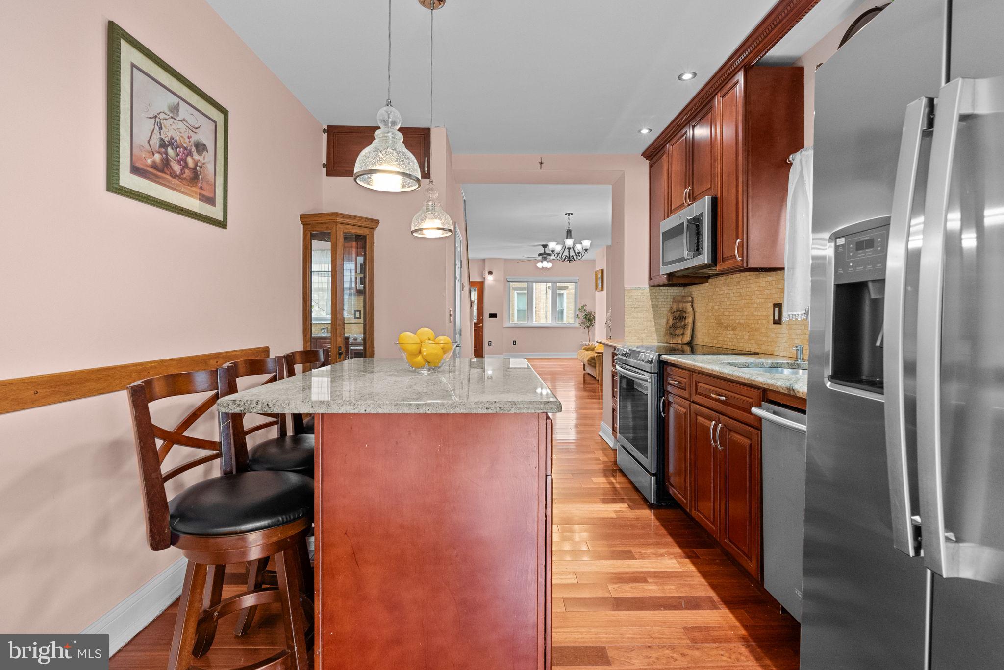 PORT RICHMOND - Residential