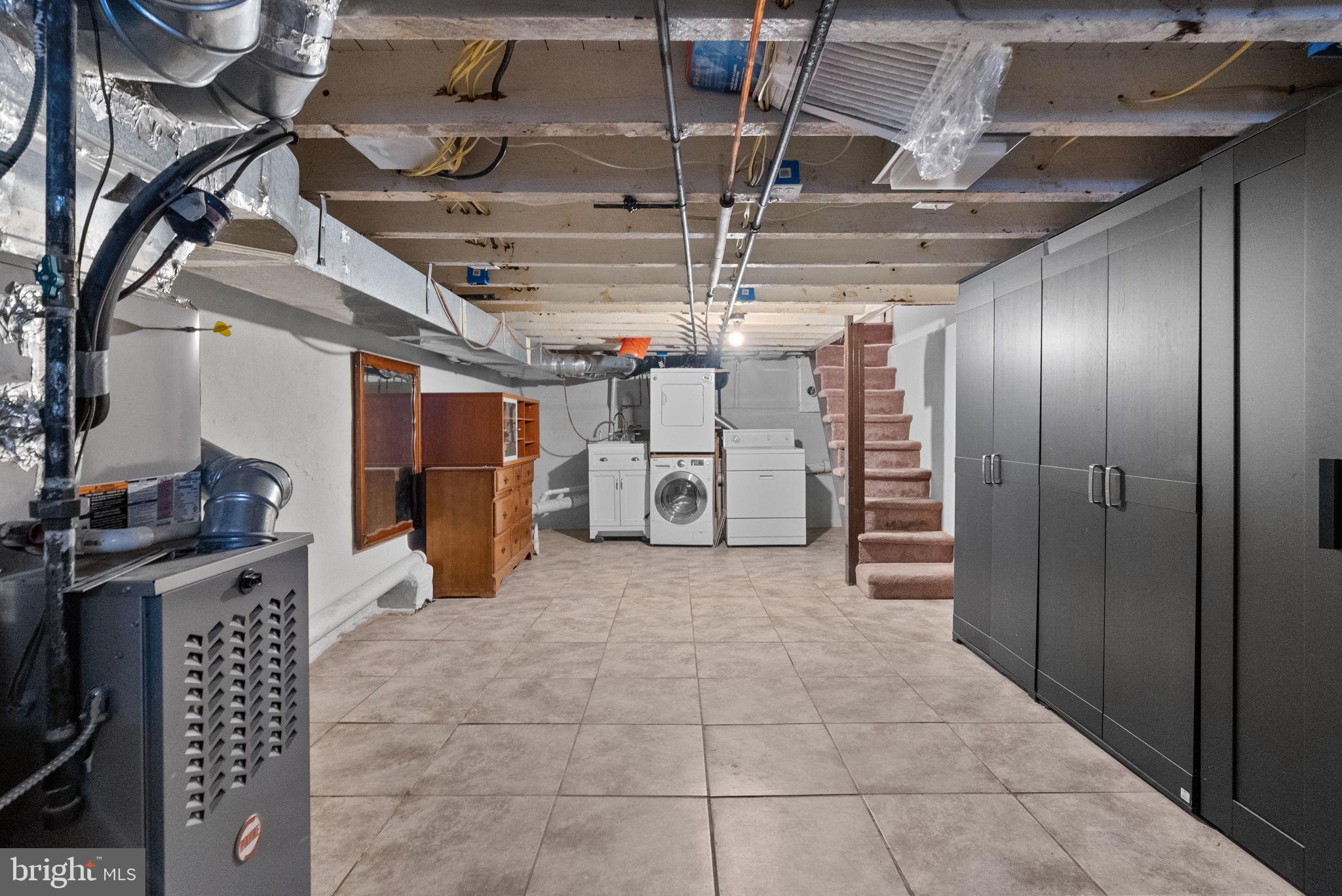 PORT RICHMOND - Residential