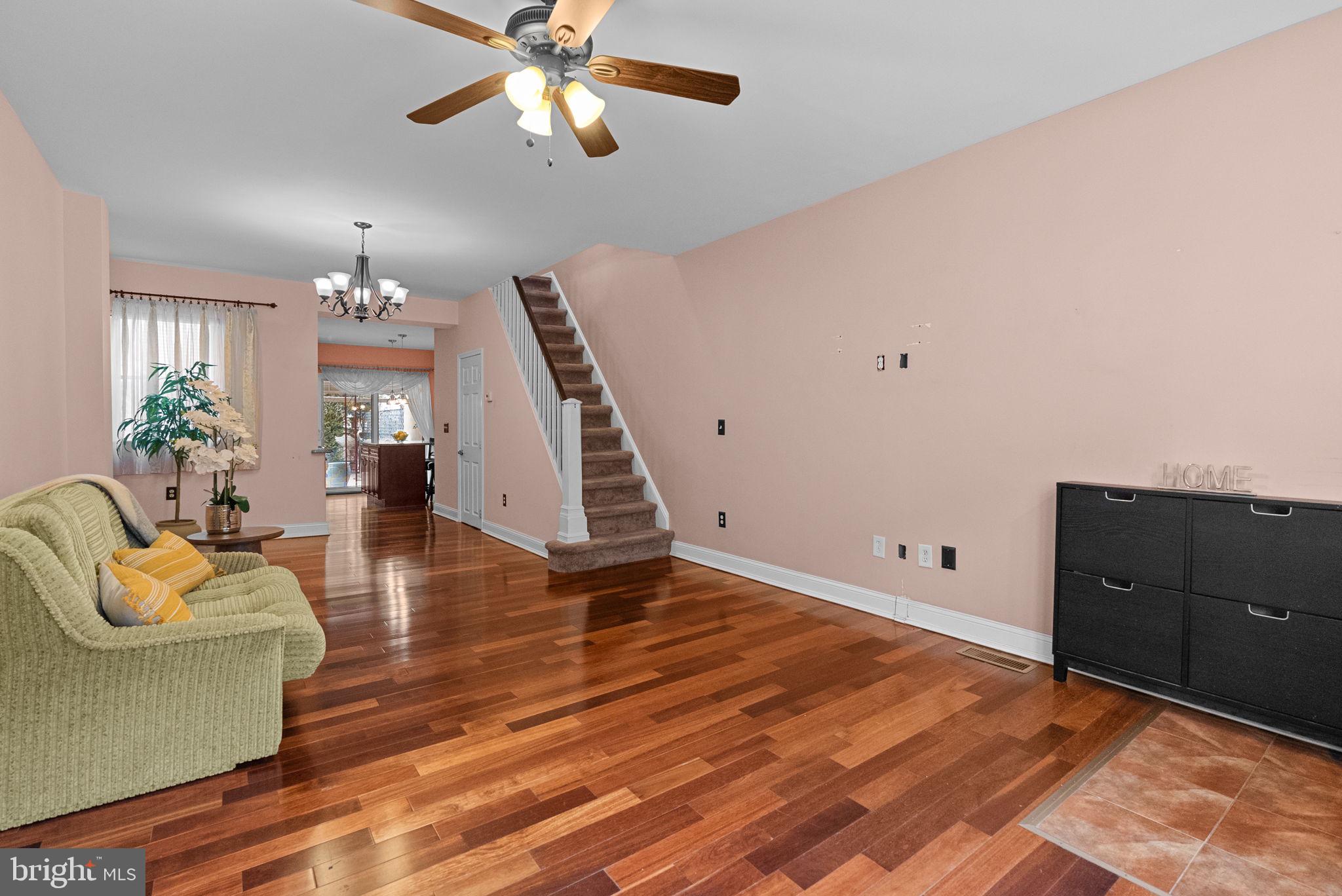 PORT RICHMOND - Residential