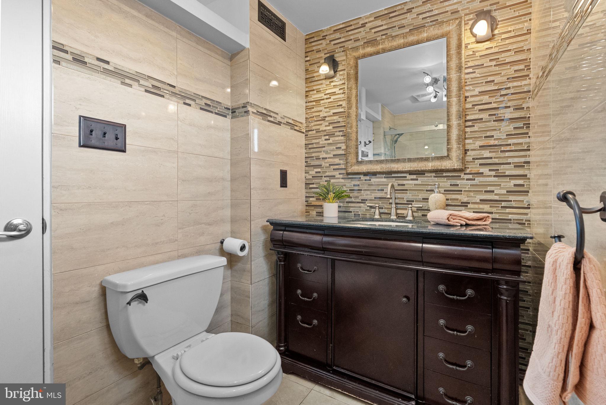 PORT RICHMOND - Residential