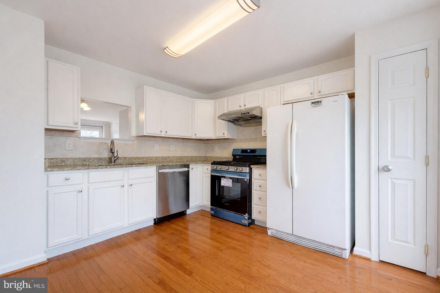 GERMANTOWN ESTATES - Residential Lease