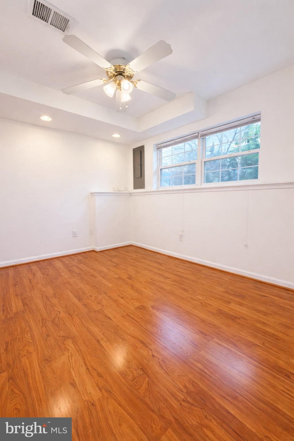 GERMANTOWN ESTATES - Residential Lease