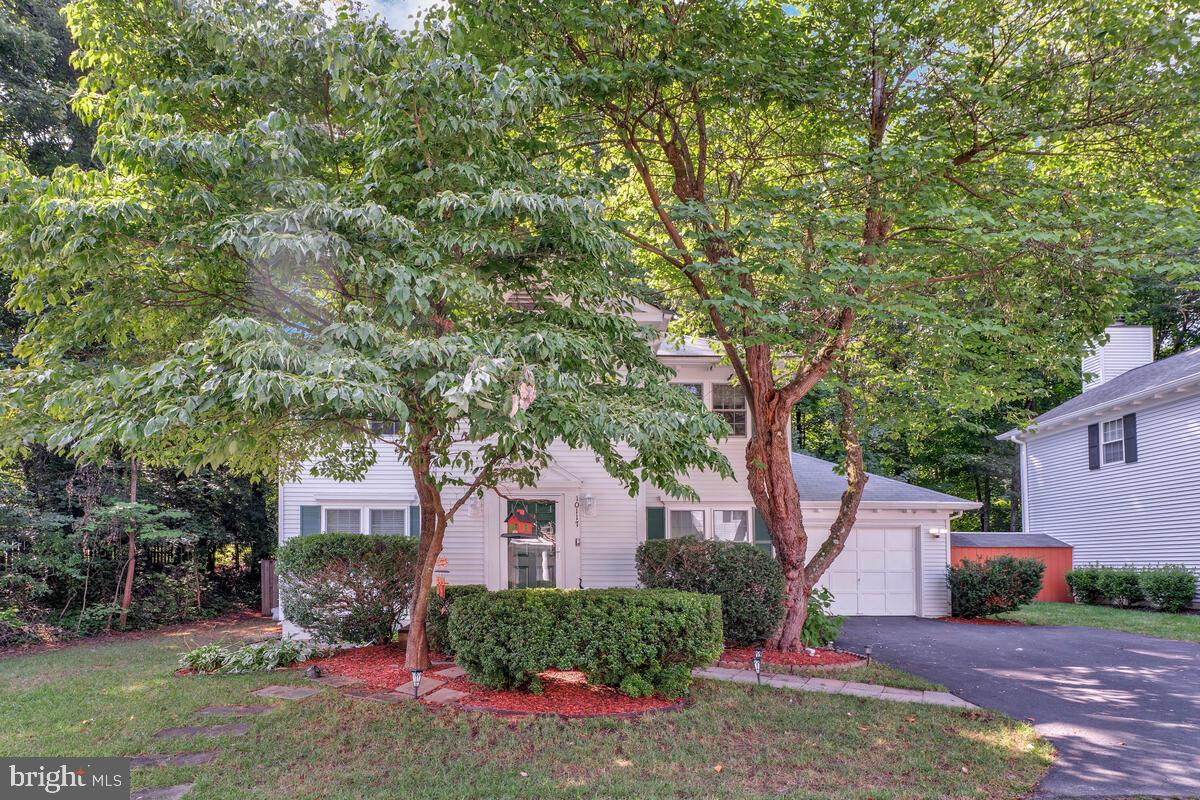 Welcome to this beautifully updated and move-in ready home nestled in a quiet, family-friendly community just minutes from Fairfax, Springfield, and the VRE. Located on a private pipestem lot, this home offers the perfect blend of privacy, safety, and convenience.
Recent upgrades include a brand-new roof (2025), new windows (2022), HVAC system with inline air sanitizer and electrostatic filter (2020), and a fully updated kitchen with all-new appliances (2023). The home also features new flooring installed in July 2023 and updated bathrooms throughout the past 5–6 years.
Enjoy a fenced backyard with a hot tub, a spacious shed, and a wooden deck (2022)—perfect for entertaining or relaxing in your own private oasis. The basement offers ample storage and rough-in plumbing for a future bathroom, providing endless potential.
Neighborhood amenities include community pools, tot lots, tennis & pickleball courts, and recreation centers. With easy access to the VRE, Metro, shopping, and dining, this home is a rare find in a well-connected yet peaceful setting.
Don’t miss your chance to own this spacious and thoughtfully upgraded home in one of the area’s most desirable neighborhoods!