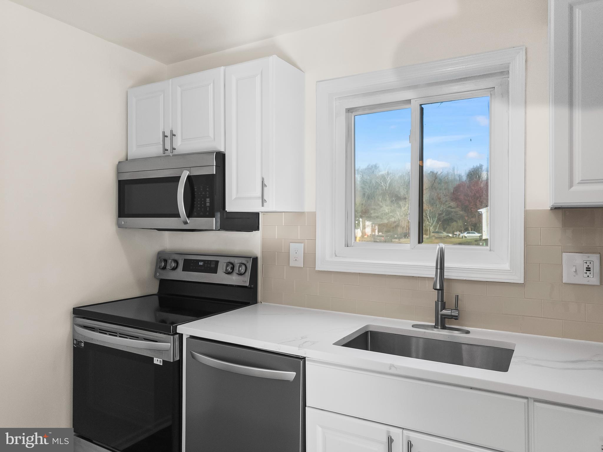 ROLLING ACRES - Residential