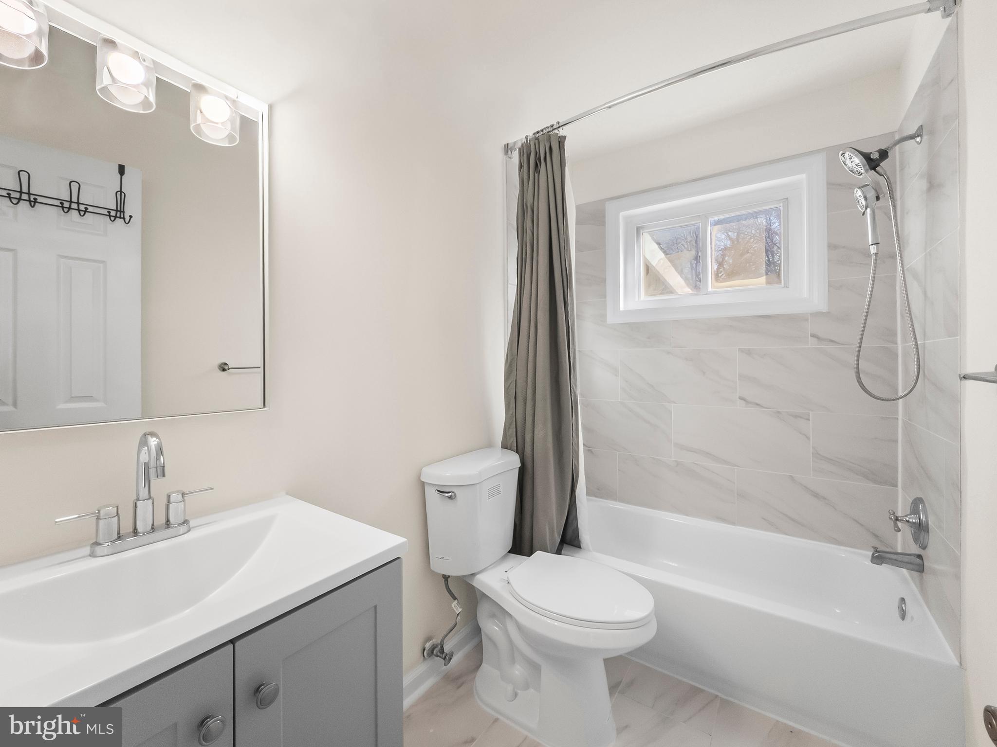 ROLLING ACRES - Residential