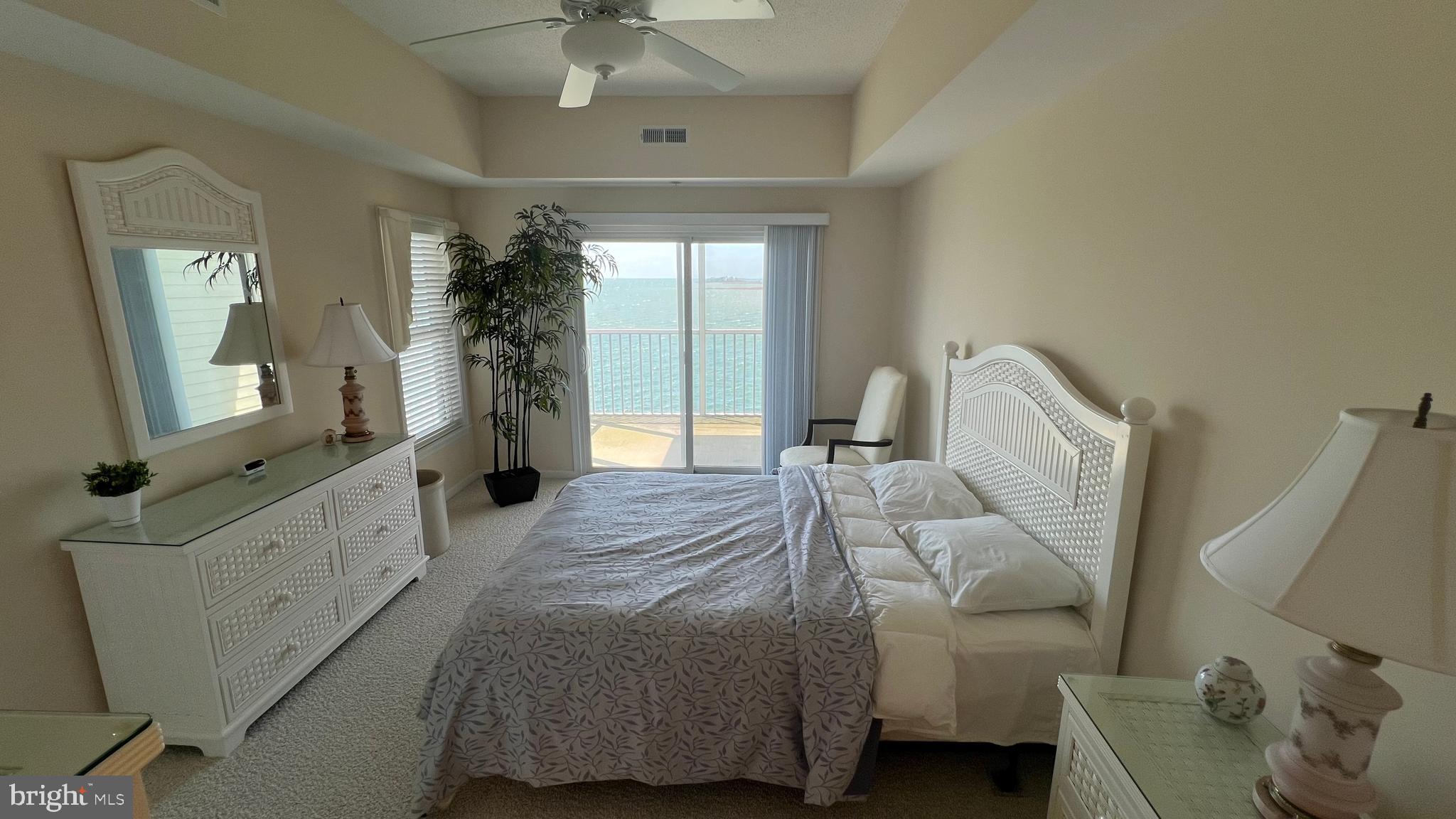 HARBOUR LIGHT CONDOS - Residential