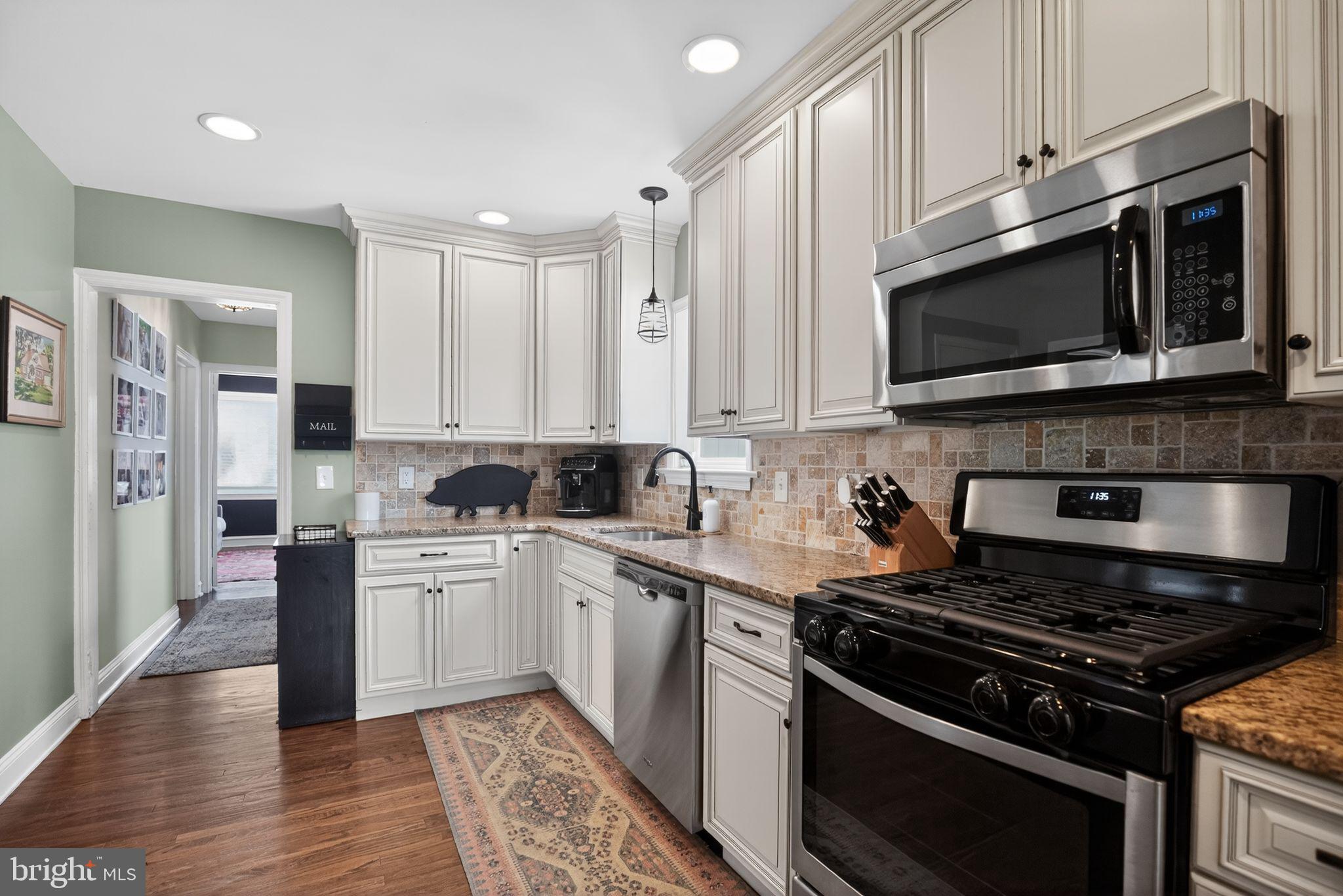 LAVEROCK - Residential