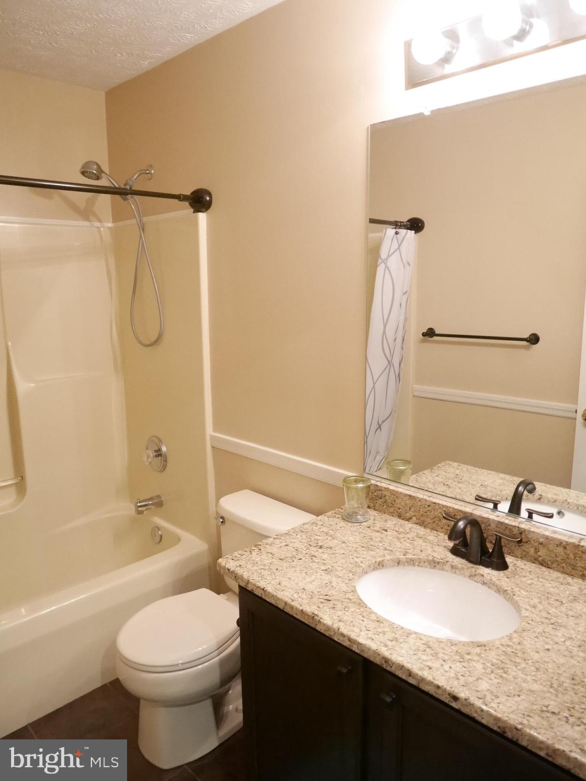 GLYNDON - Residential Lease