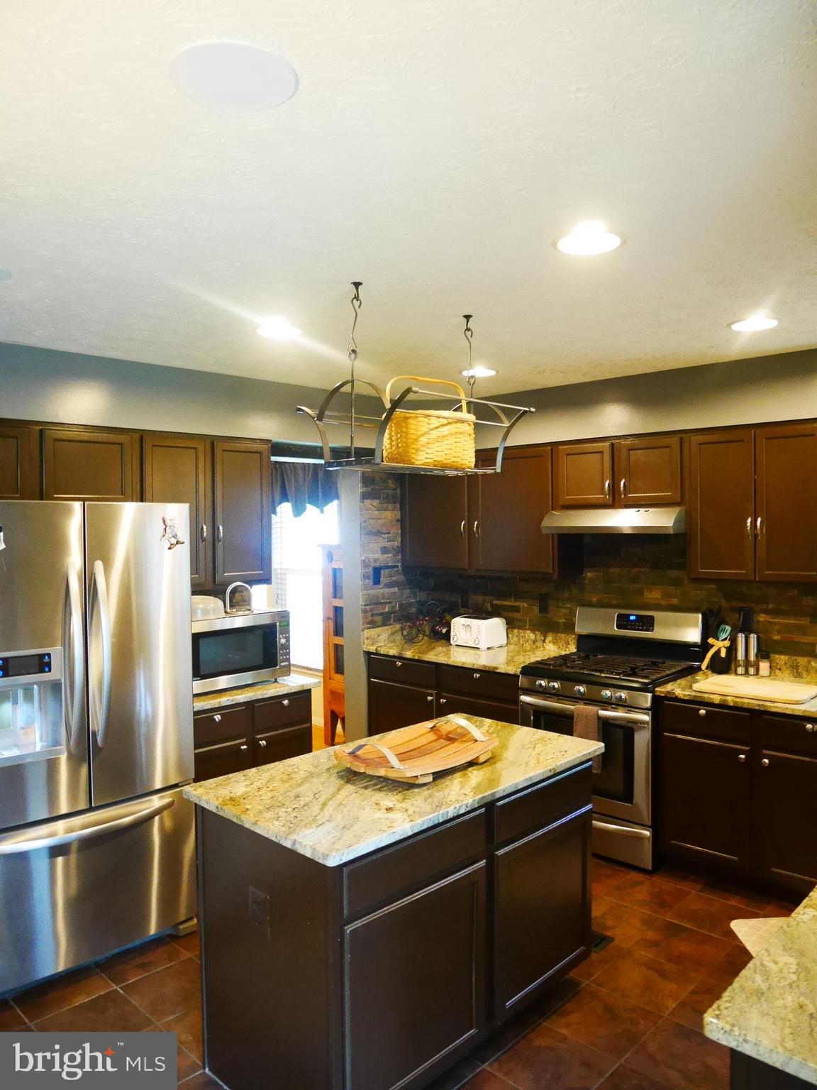 GLYNDON - Residential Lease