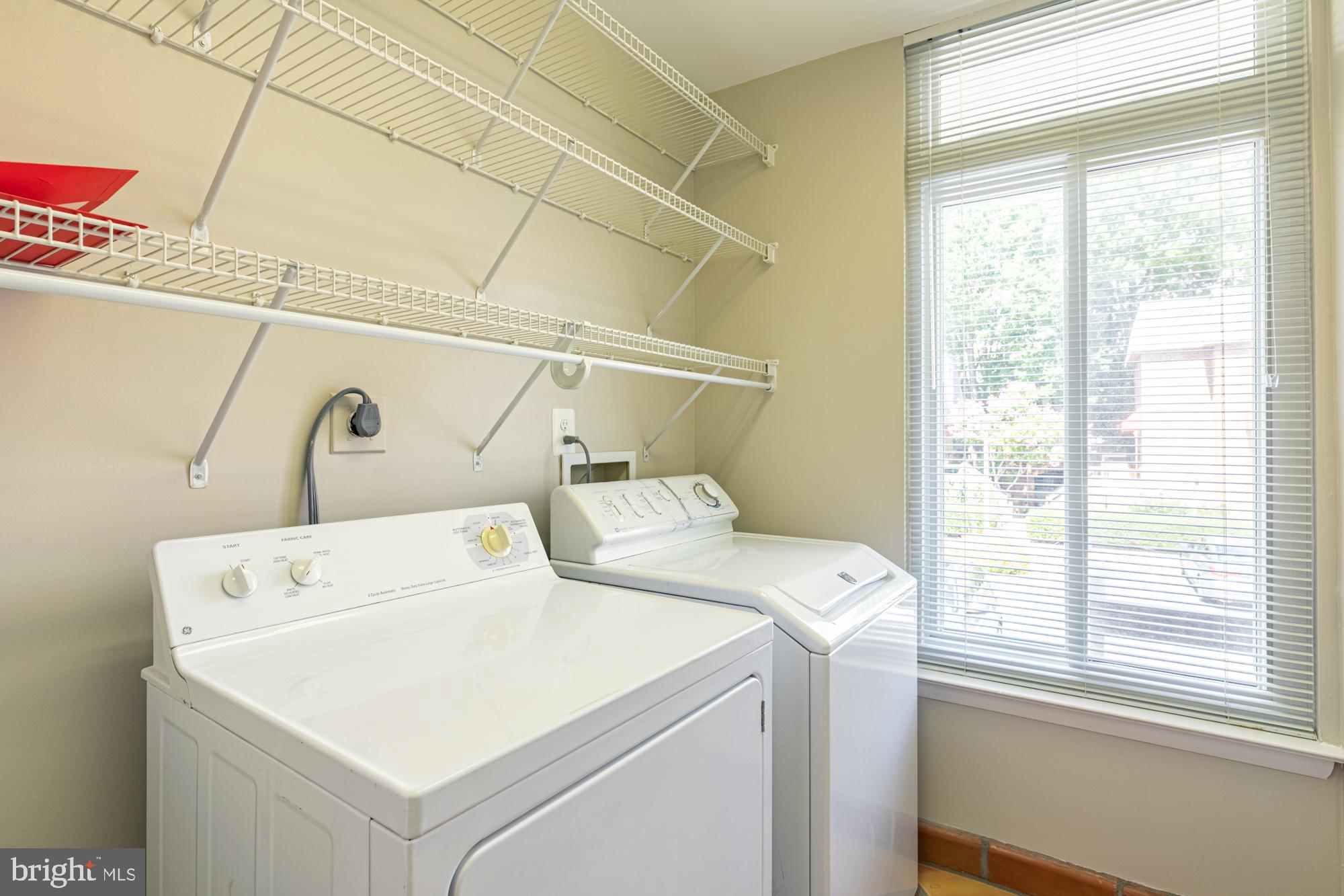 SOUTHAMPTON - Residential Lease