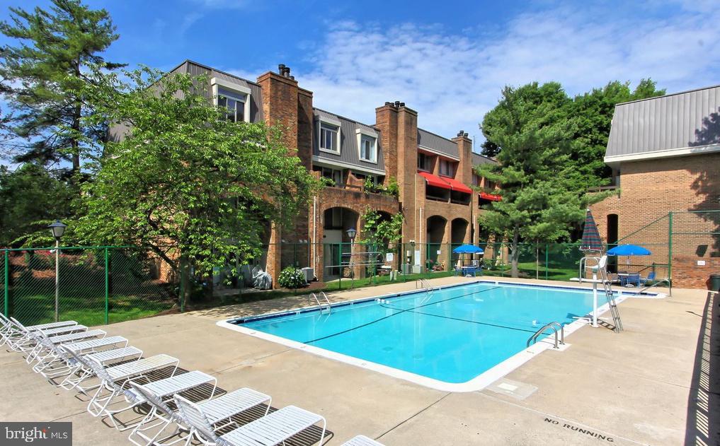 SOUTHAMPTON - Residential Lease