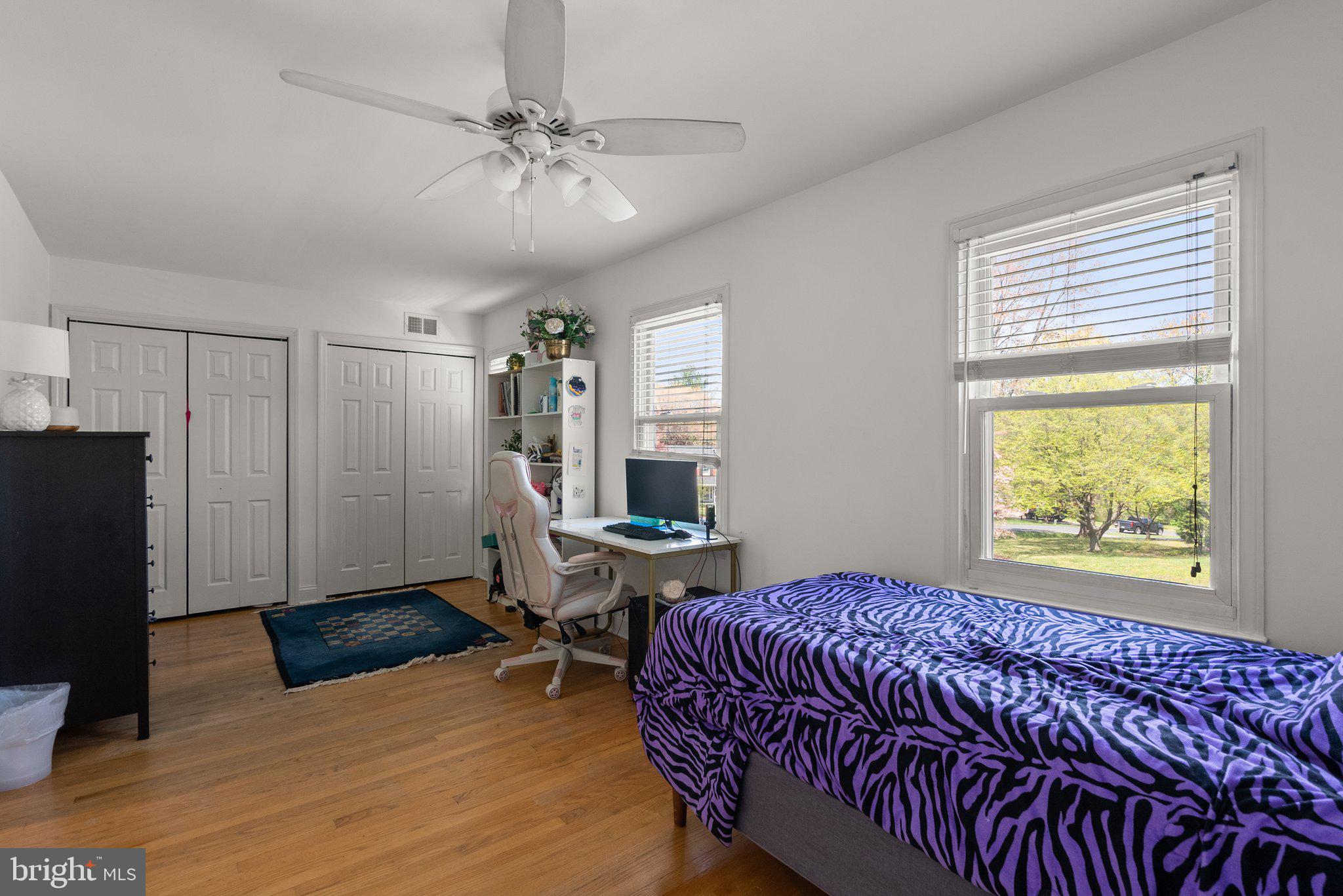 BROOKVILLE KNOLLS - Residential