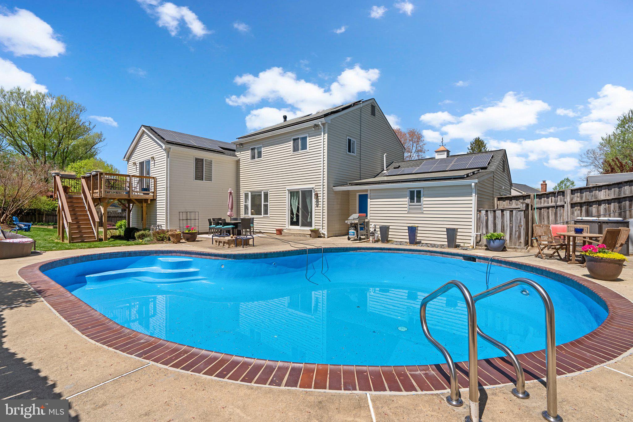 BROOKVILLE KNOLLS - Residential