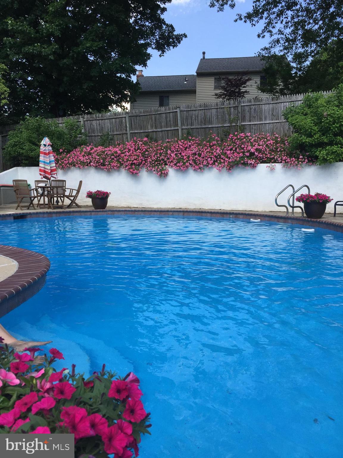 BROOKVILLE KNOLLS - Residential