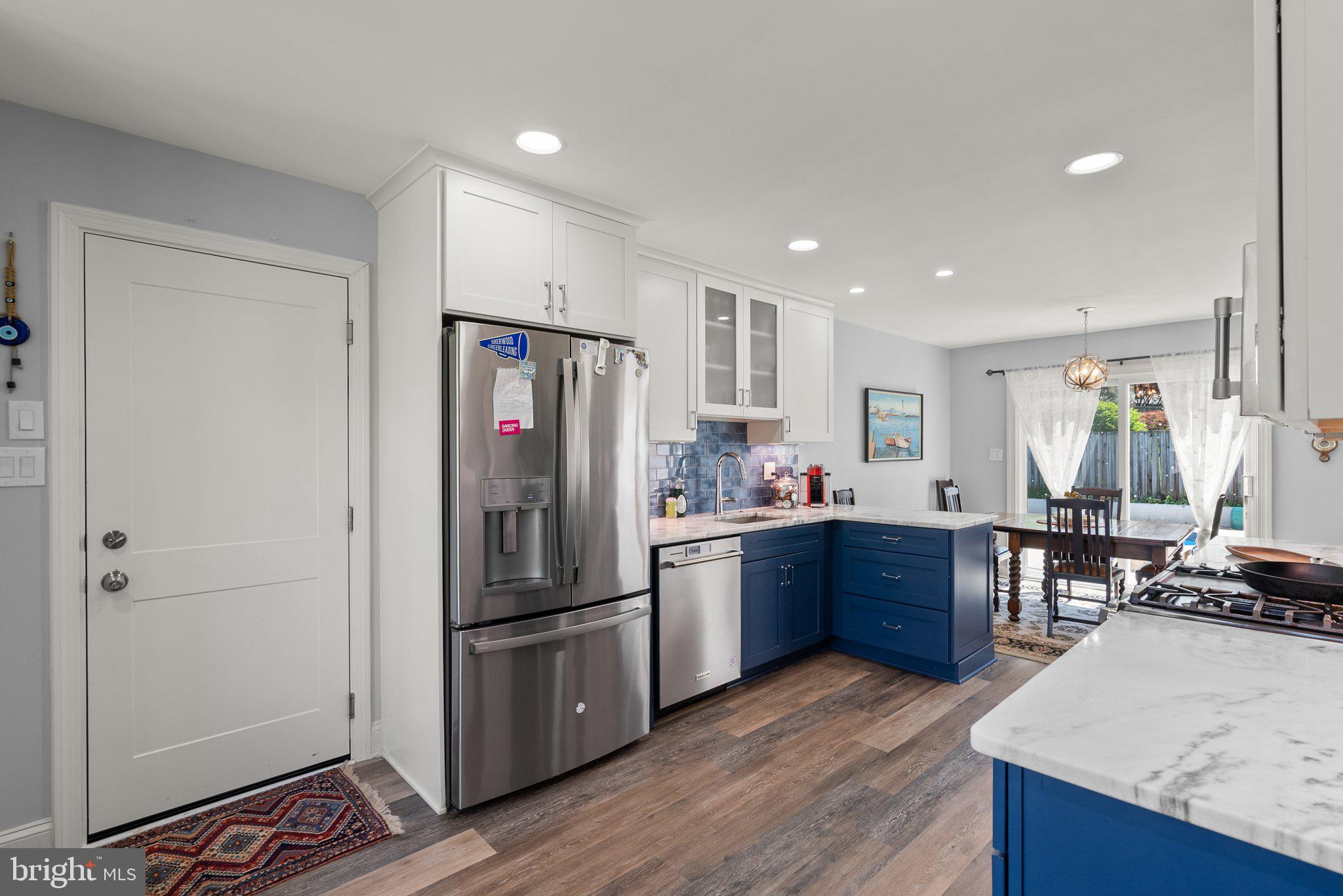 BROOKVILLE KNOLLS - Residential