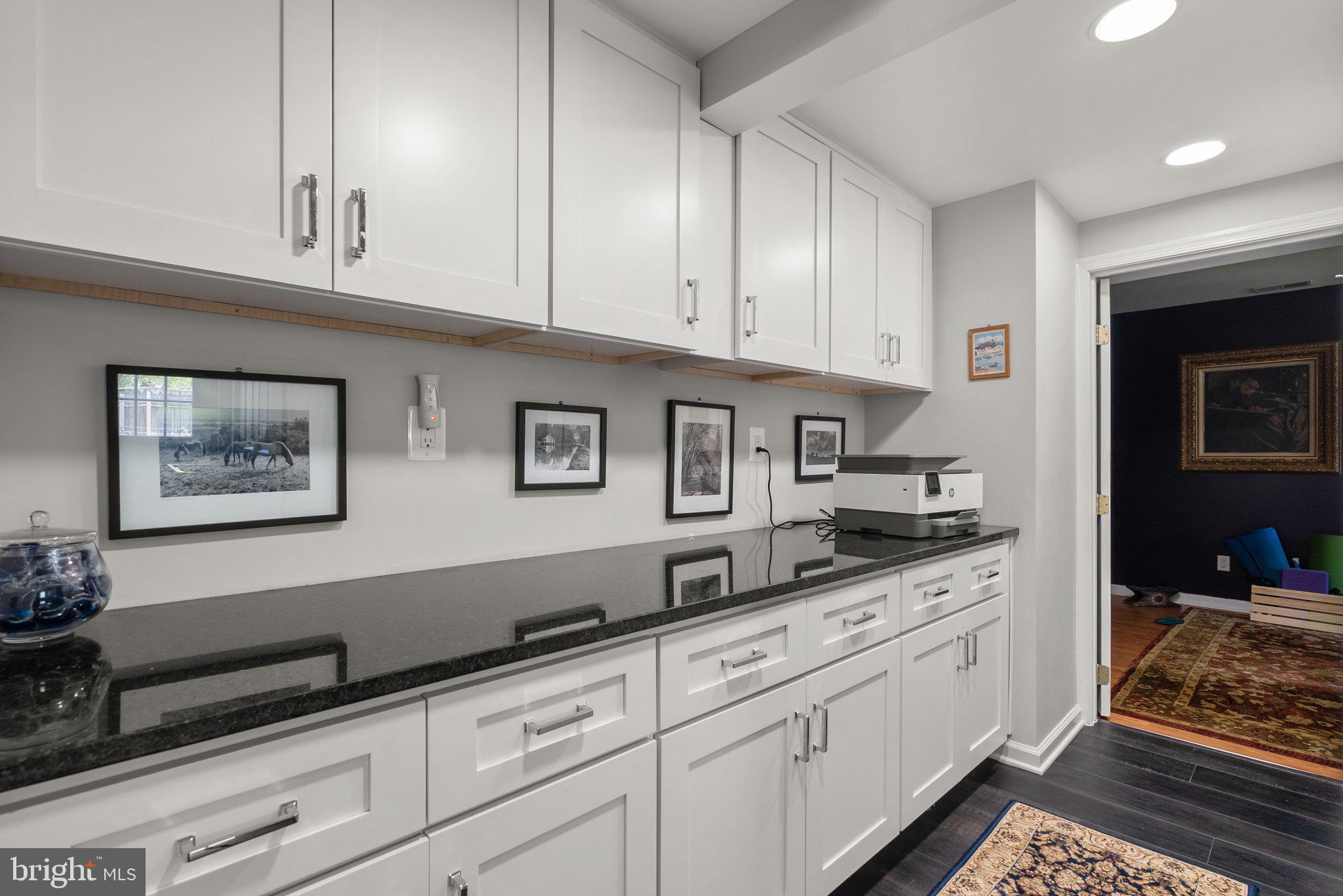 BROOKVILLE KNOLLS - Residential