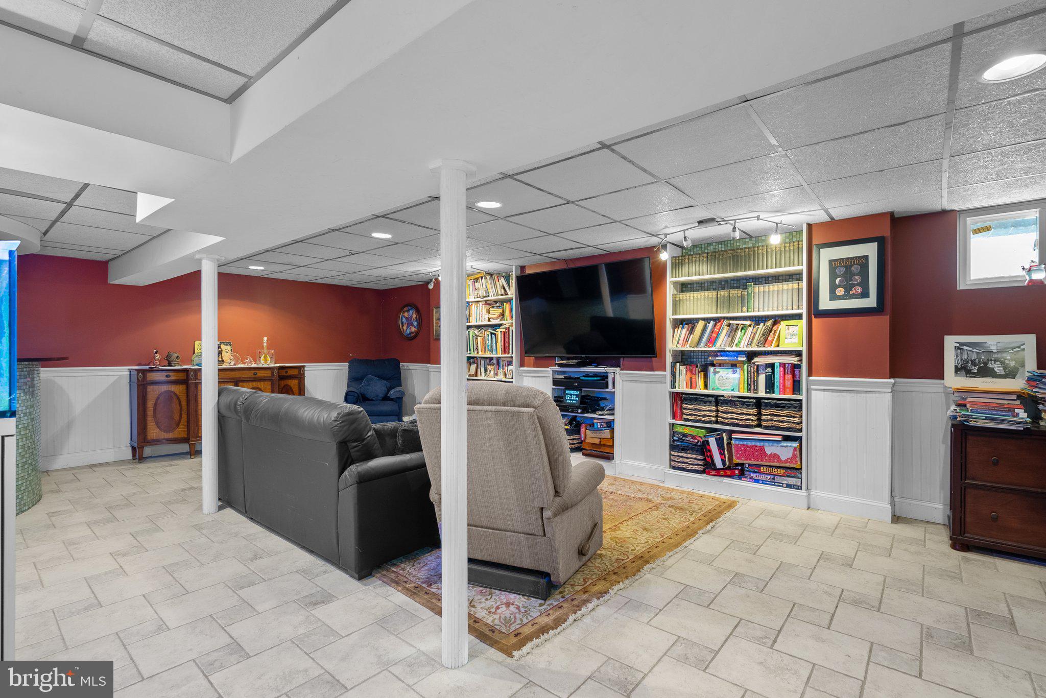 BROOKVILLE KNOLLS - Residential