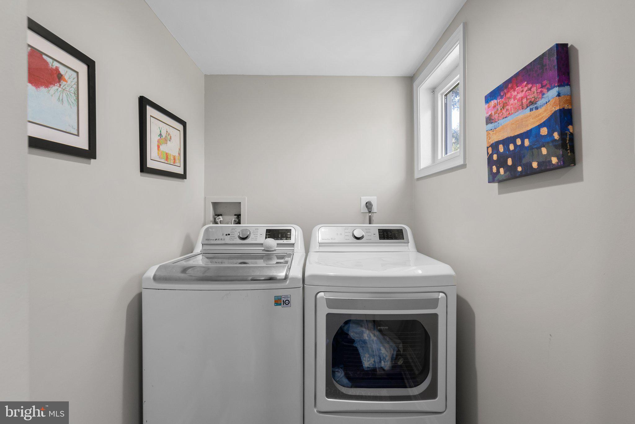 BROOKVILLE KNOLLS - Residential