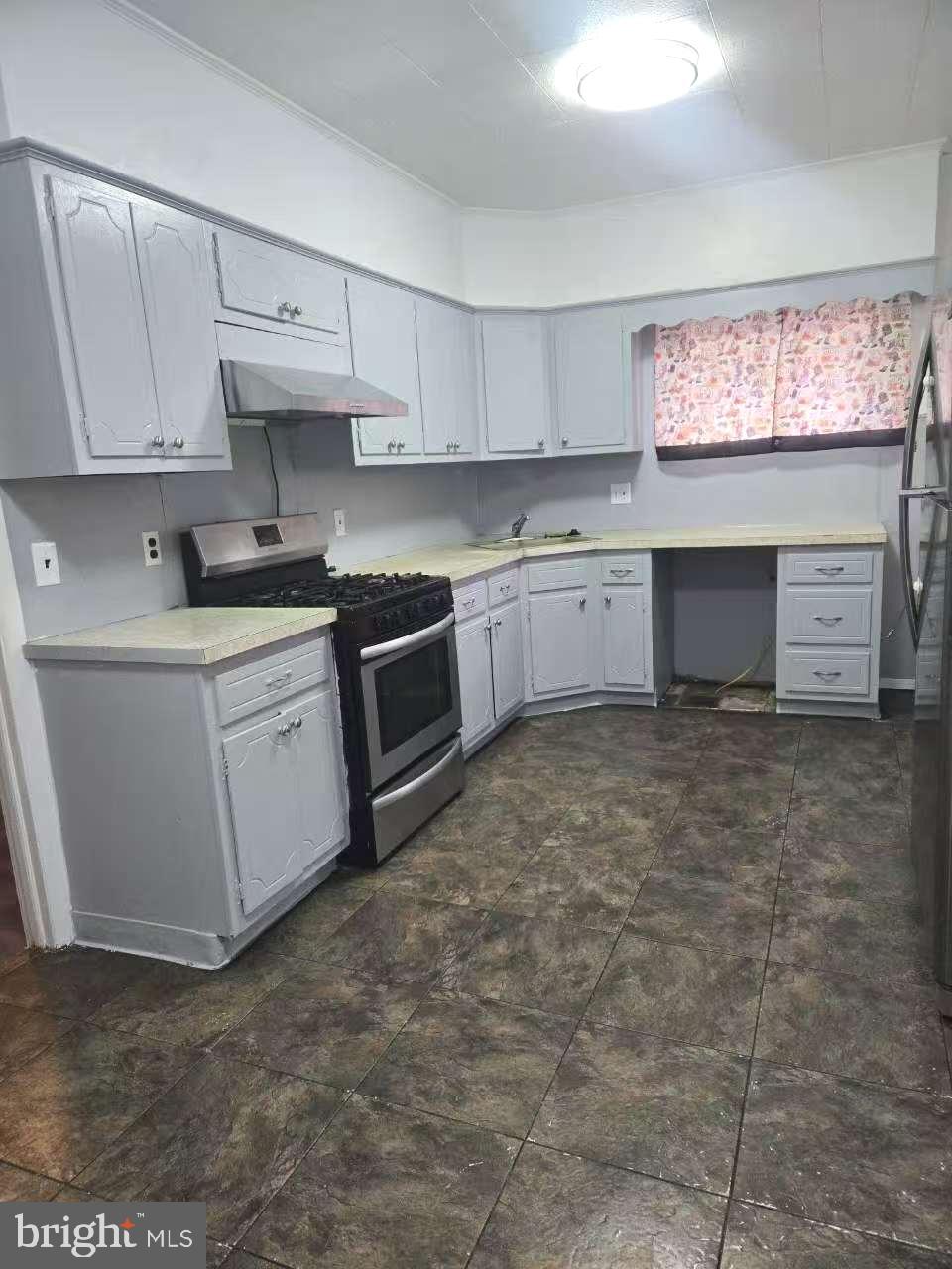 RHAWNHURST - Residential