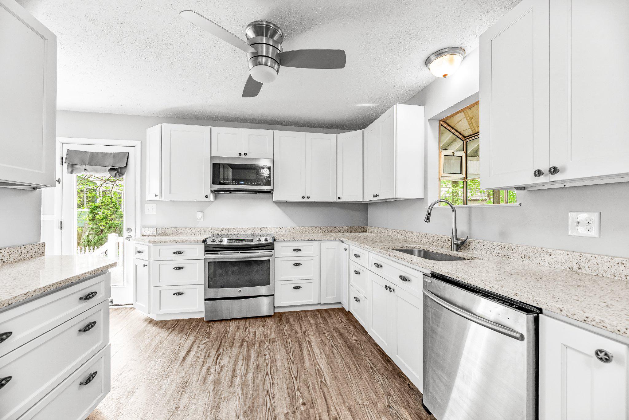 11543 TOMAHAWK TRAIL