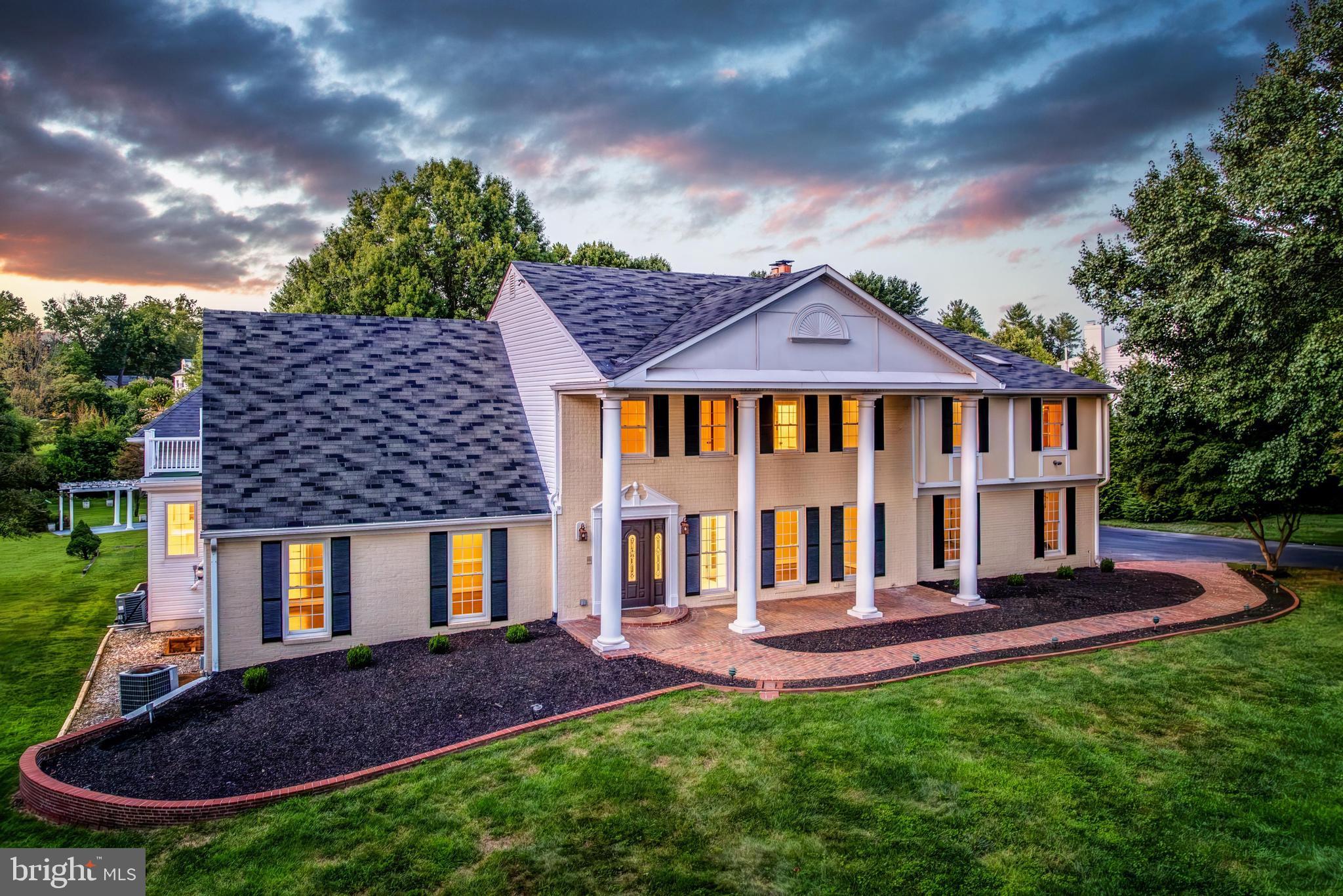 10520 HUNTING CREST LANE