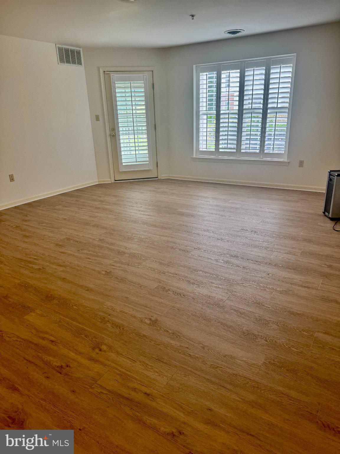 1103 S SCHUMAKER DRIVE C-006